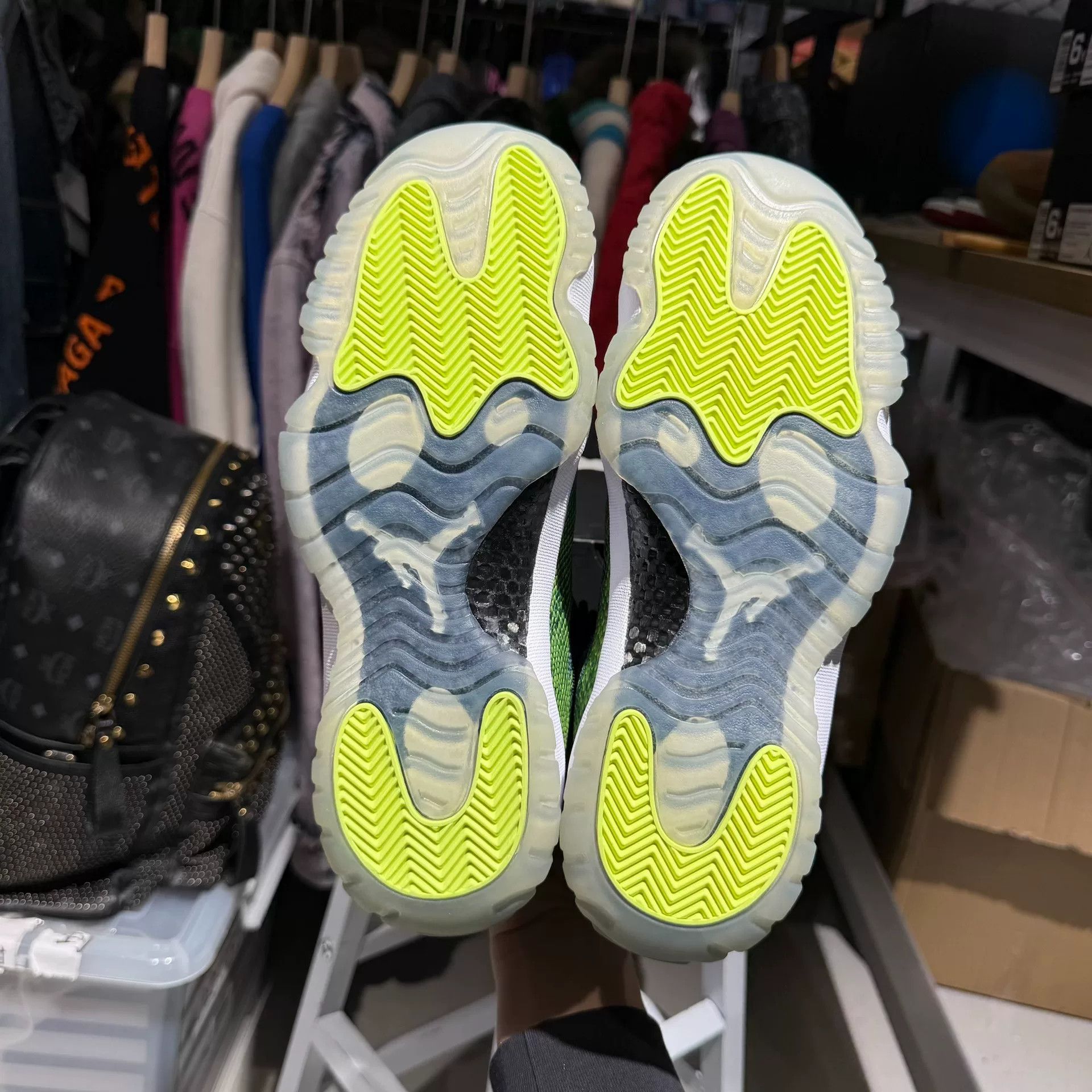 Jordan Brand AJ11 Low Green Snakeskin Size US 9.5 / EU 42-43 - 4 Thumbnail