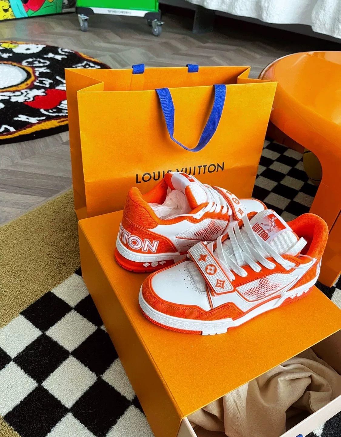 Louis Vuitton Louis Vuitton LV Trainer Velcro White Orange Size US 10 / EU 43 - 6 Thumbnail