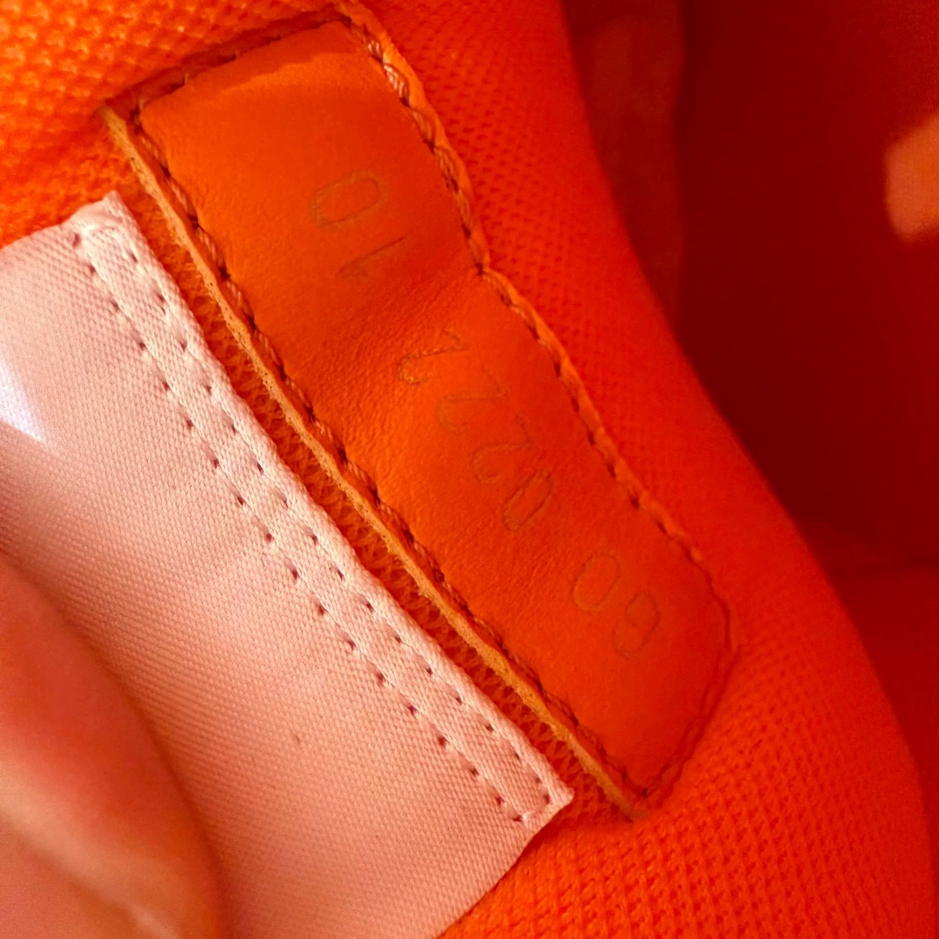 Louis Vuitton Louis Vuitton LV Trainer Velcro White Orange Size US 10 / EU 43 - 4 Thumbnail