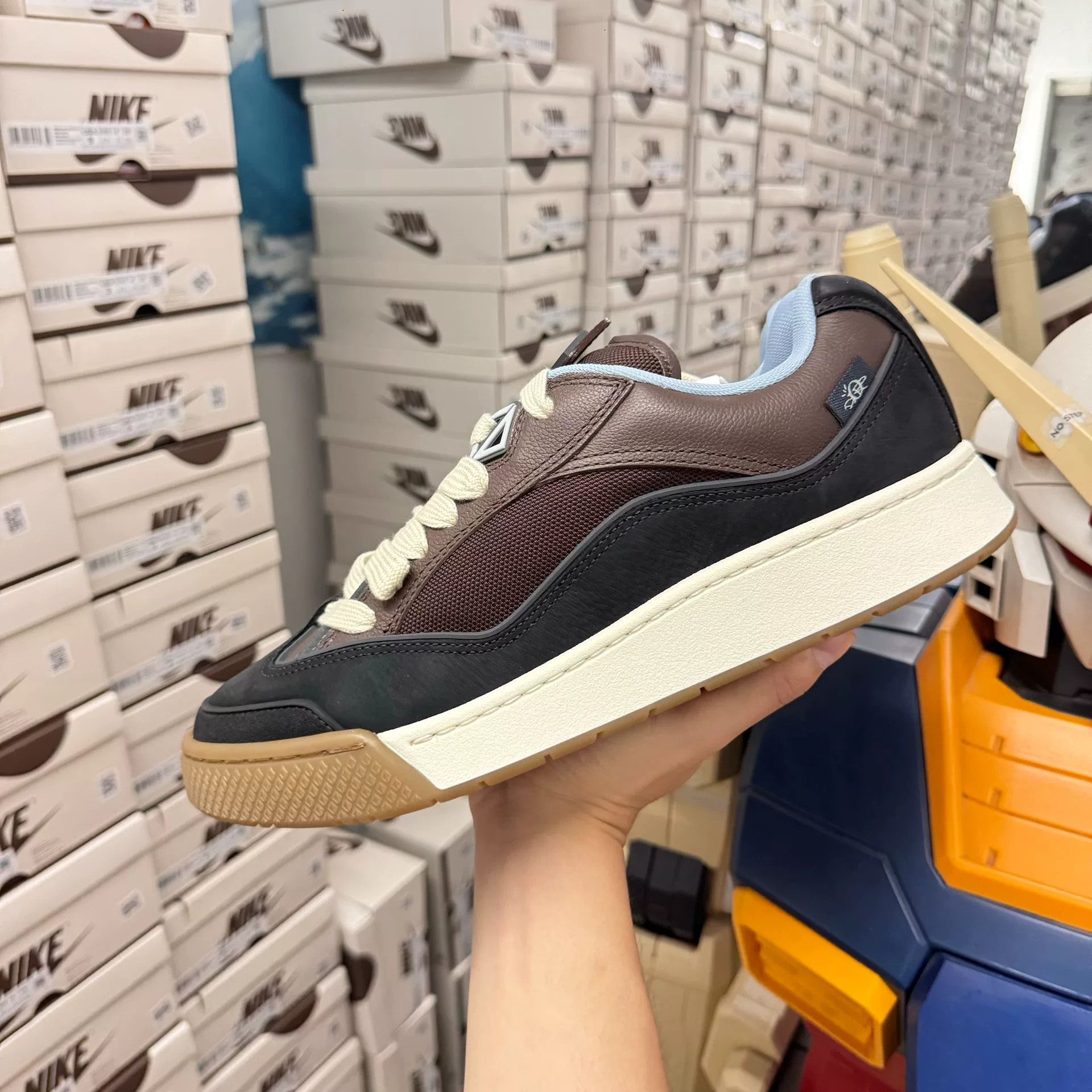 Dior DIOR B713 Brown Black Limited Size US 10 / EU 43 - 2 Thumbnail