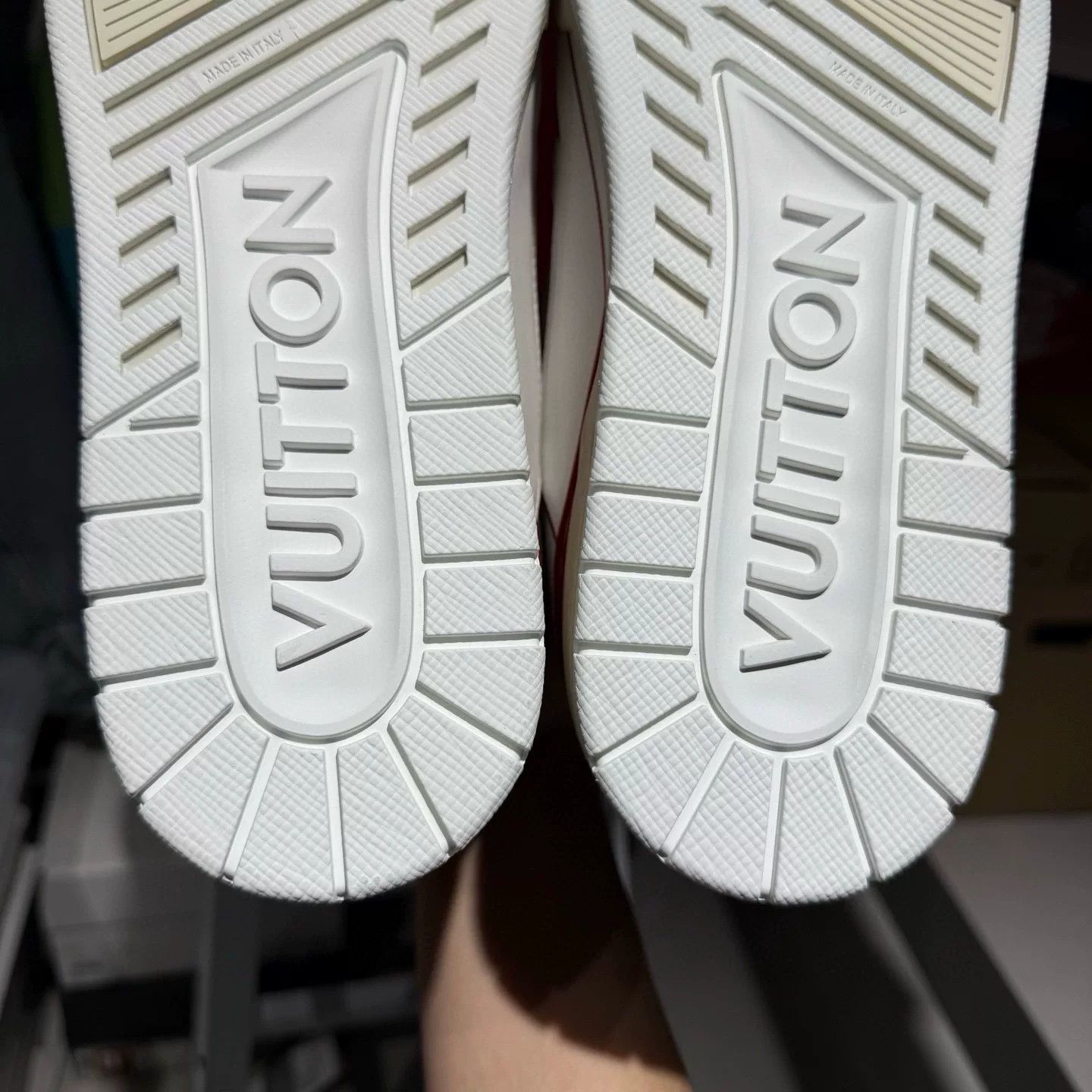 Louis Vuitton Louis Vuitton LV Trainer Red White Size US 10 / EU 43 - 7 Thumbnail