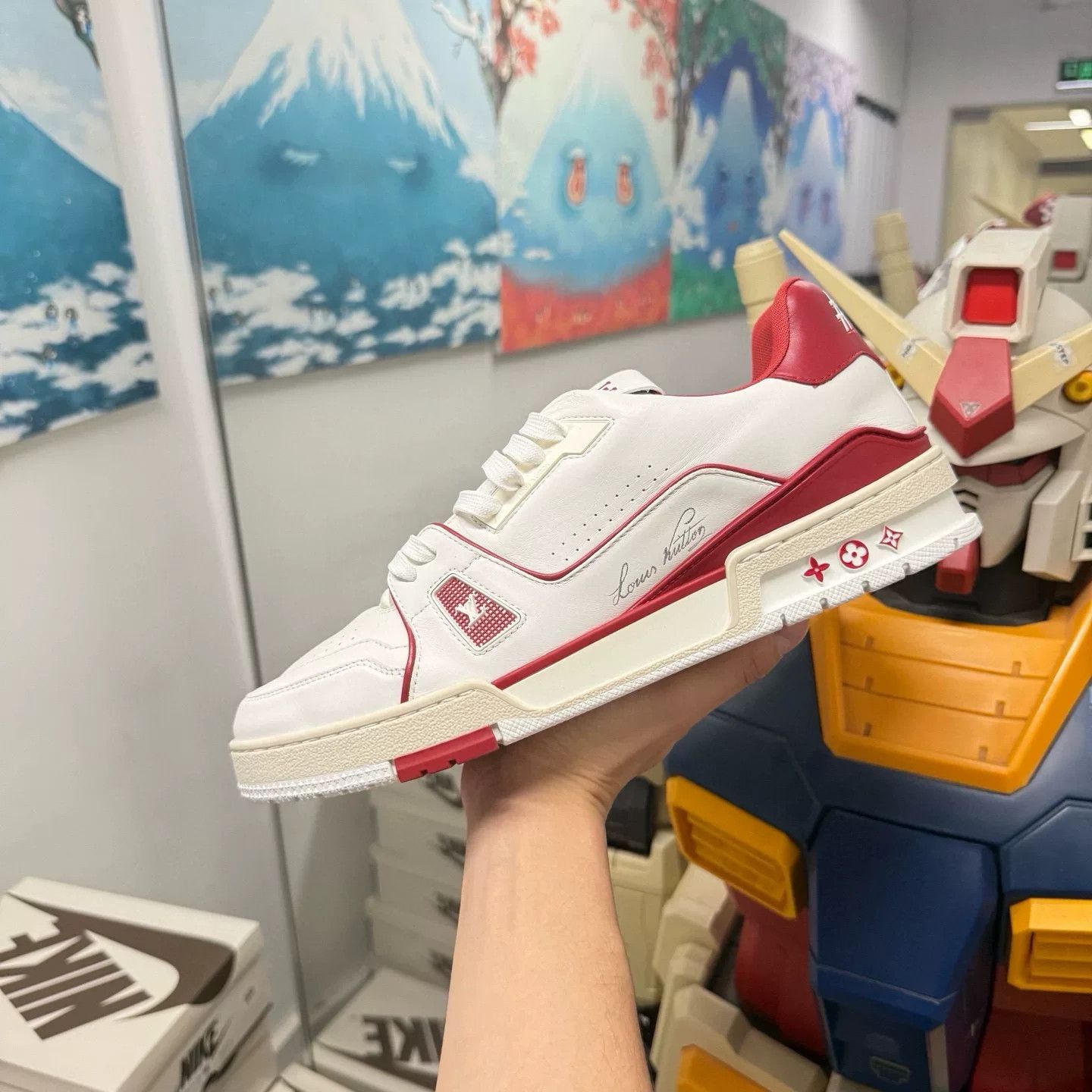 Louis Vuitton Louis Vuitton LV Trainer Red White Size US 10 / EU 43 - 2 Thumbnail