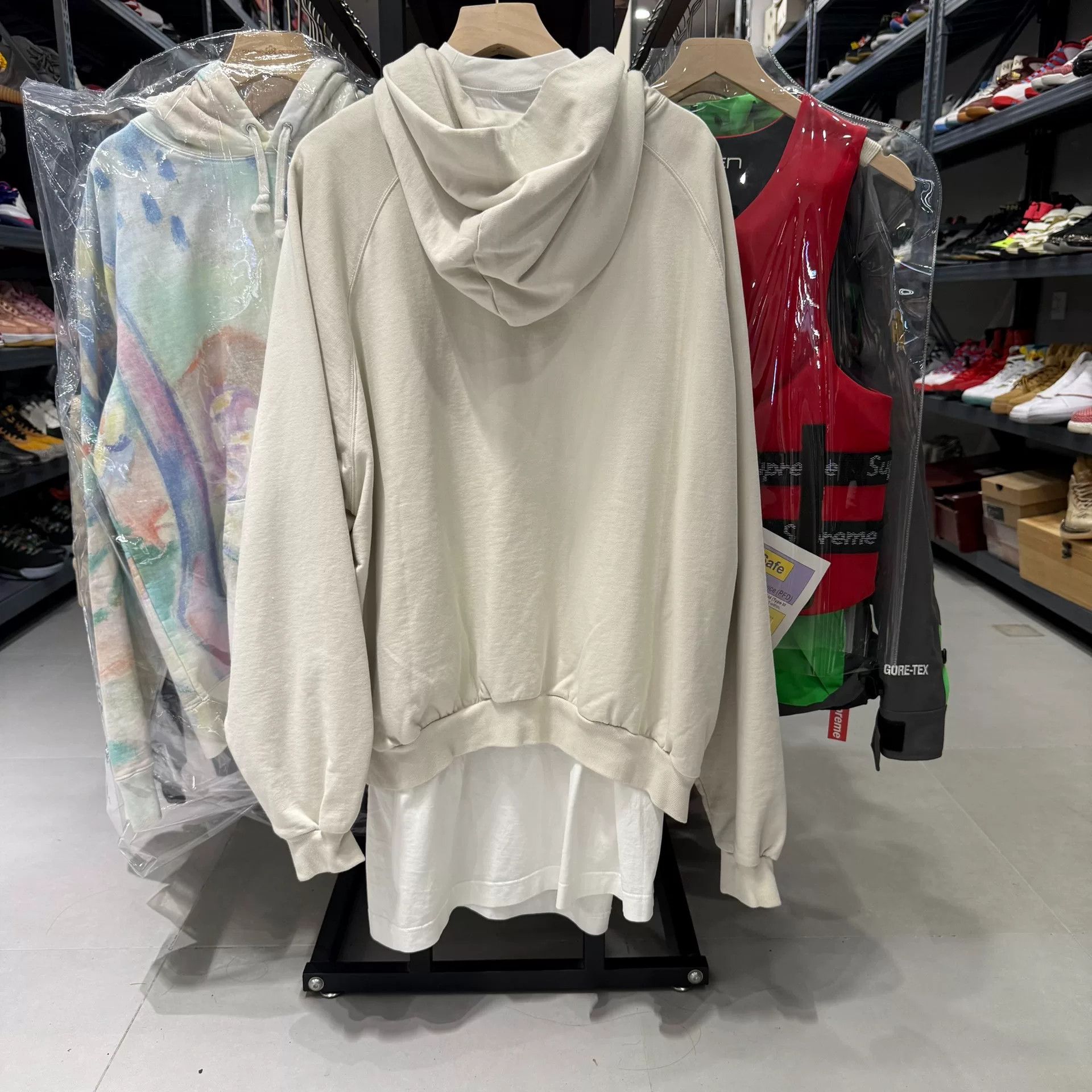 Balenciaga Balenciaga 3XL White Fake Two-Piece Hoodie Size US L / EU 52-54 / 3 - 2 Thumbnail