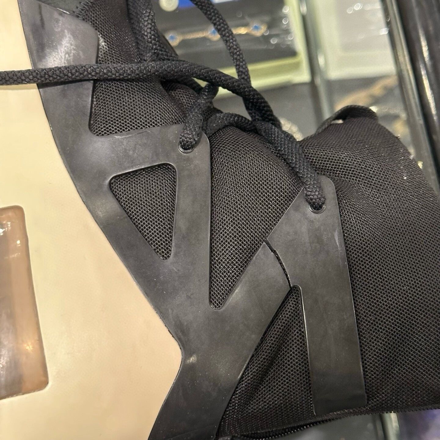 Fear of God Fear of God Fog High-Top Black Size US 11 / EU 44 - 6 Thumbnail