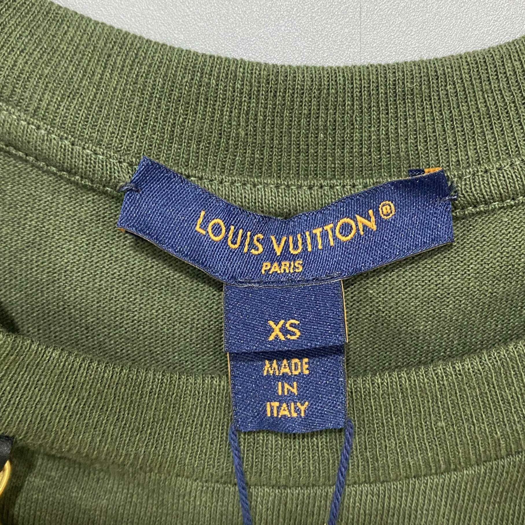 Louis Vuitton Louis Vuitton Dark Green Chain Logo Tee Size XS / US 0-2 / IT 36-38 - 6 Thumbnail