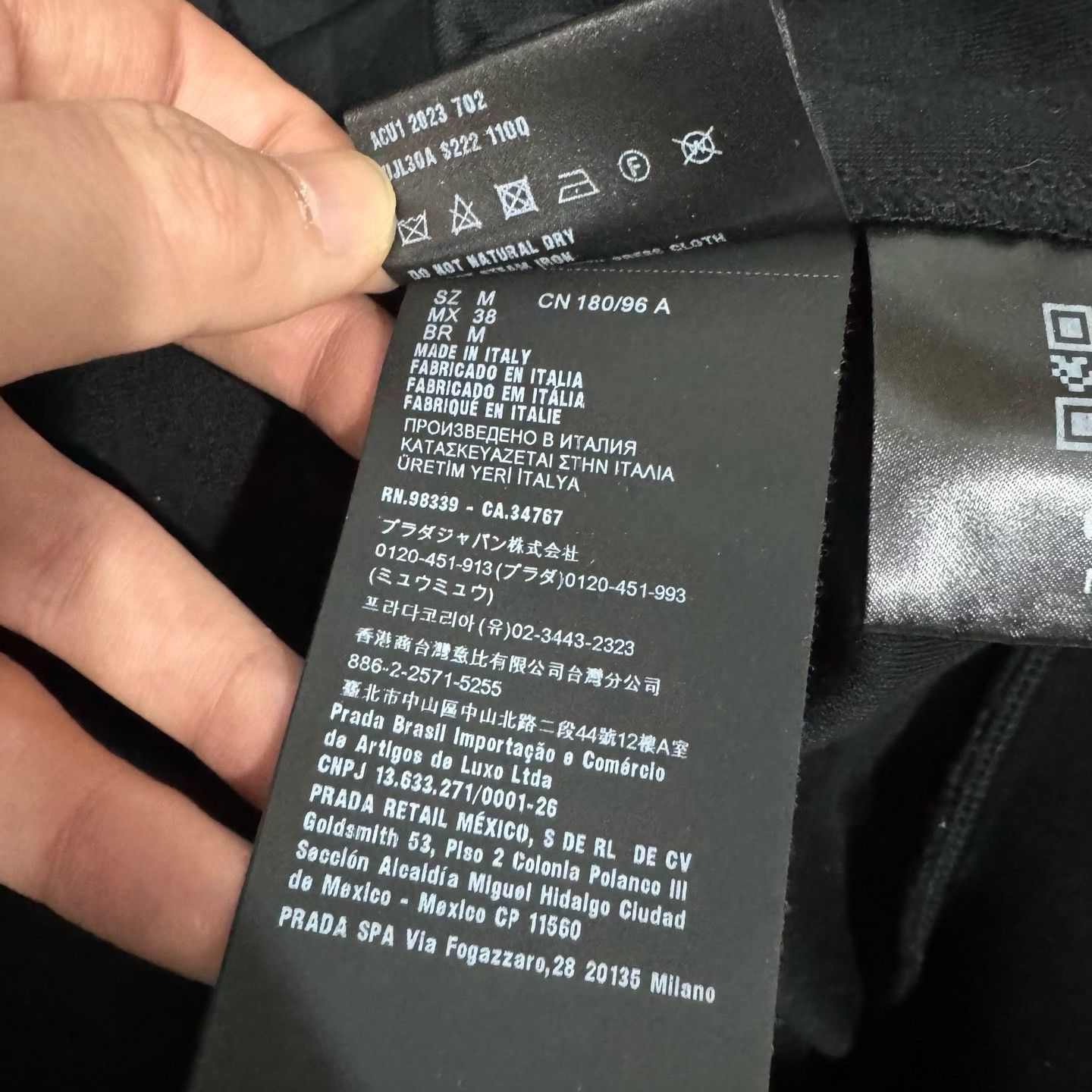 Prada Prada Black Triangle Logo Crewneck Sweatshirt Size US M / EU 48-50 / 2 - 4 Thumbnail