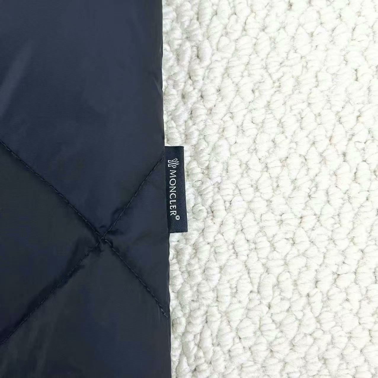 Moncler Moncler Vouglans Diamond-Quilted Down Jacket Size XS / US 0-2 / IT 36-38 - 5 Thumbnail