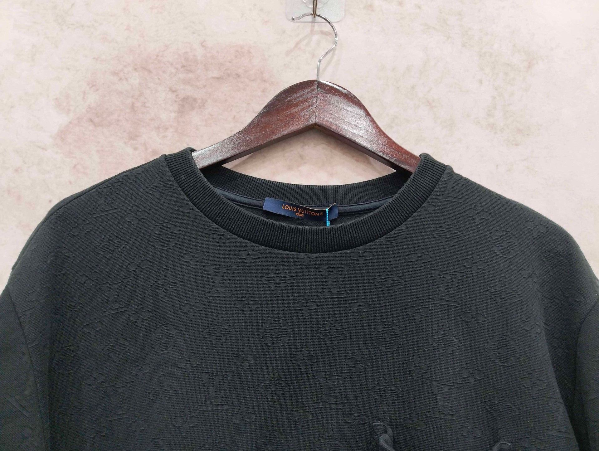 Louis Vuitton LV Black Dark Monogram 3D Pocket T-Shirt Size US L / EU 52-54 / 3 - 3 Thumbnail