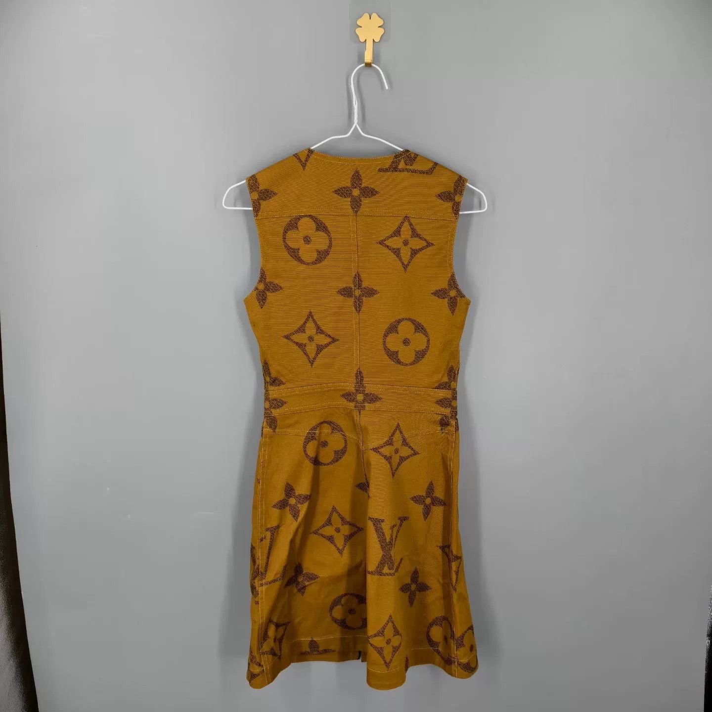 Louis Vuitton Louis Vuitton Brown Monogram Sleeveless Dress Size XXS / US 00 / IT 34 - 2 Thumbnail