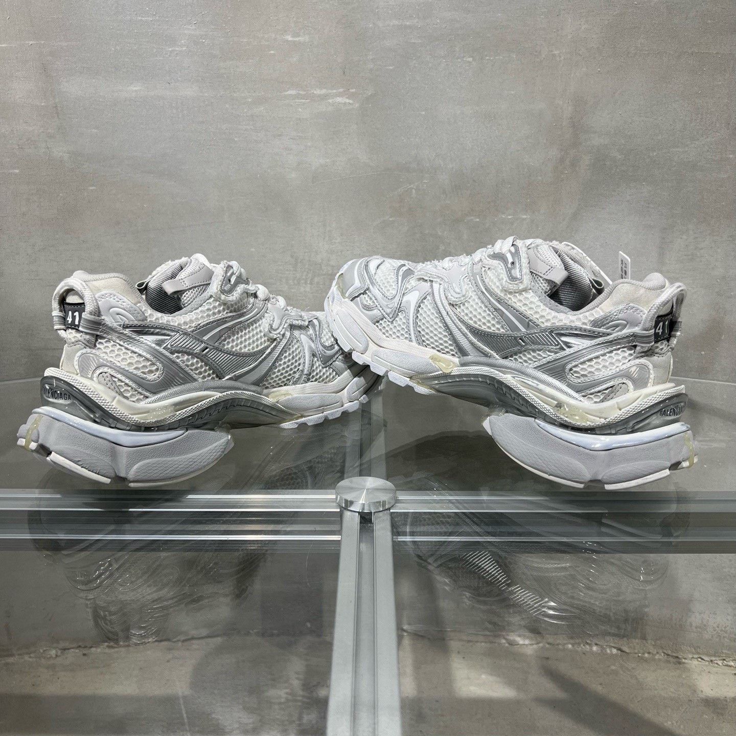 Balenciaga Balenciaga Runner 2.0 Silver-White Size US 8 / EU 41 - 5 Thumbnail