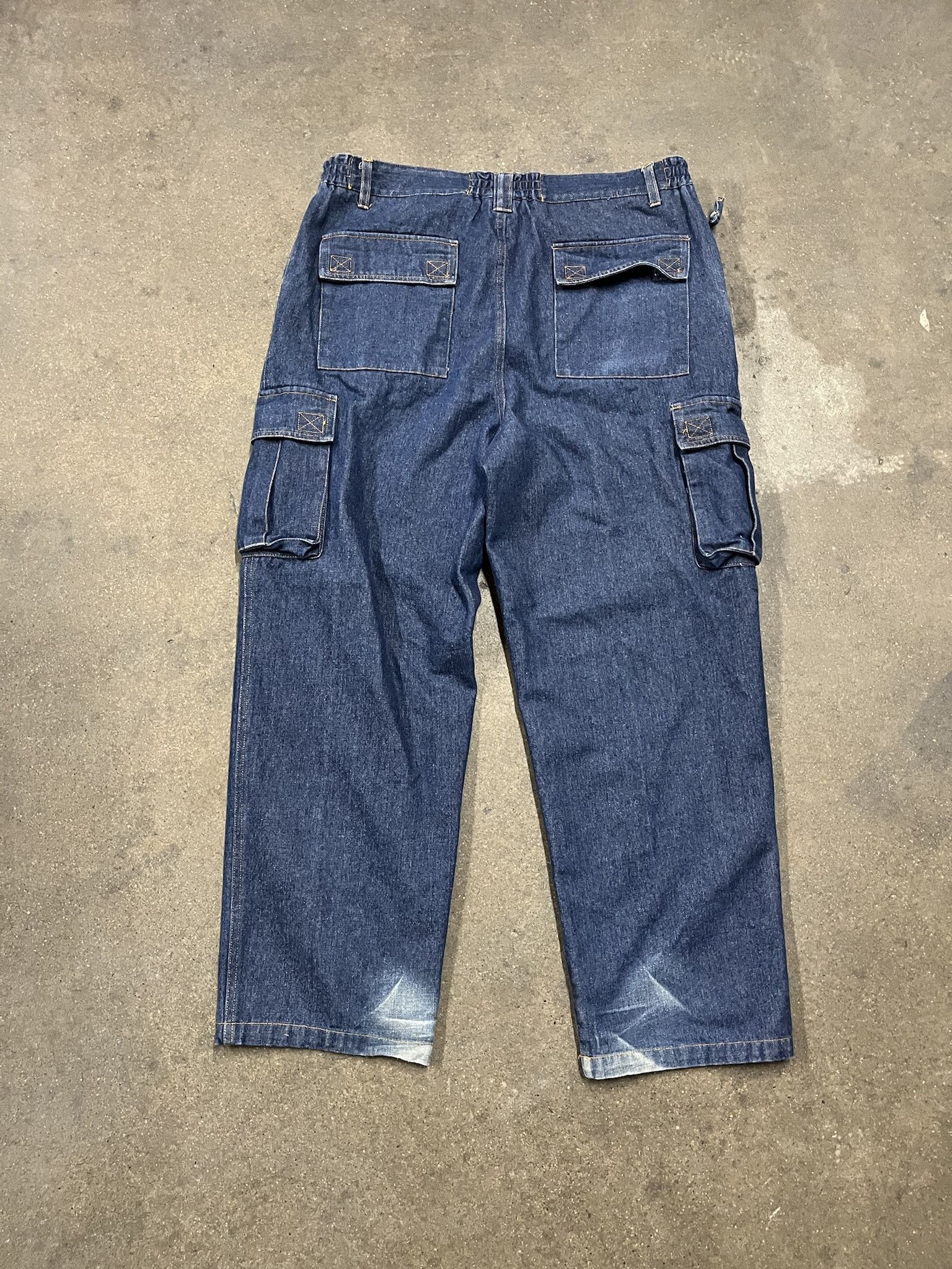 Vintage Vintage 1990s Dark Wash Denim Cargo Pants Size 38 Size US 38 / EU 54 - 4 Thumbnail