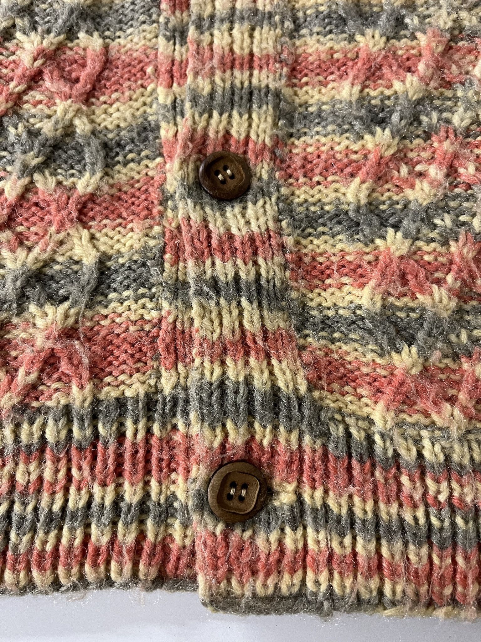 Vintage Vintage 1970s Acrylic 3D Cableknit Cardigan Size M Size US M / EU 48-50 / 2 - 2 Thumbnail