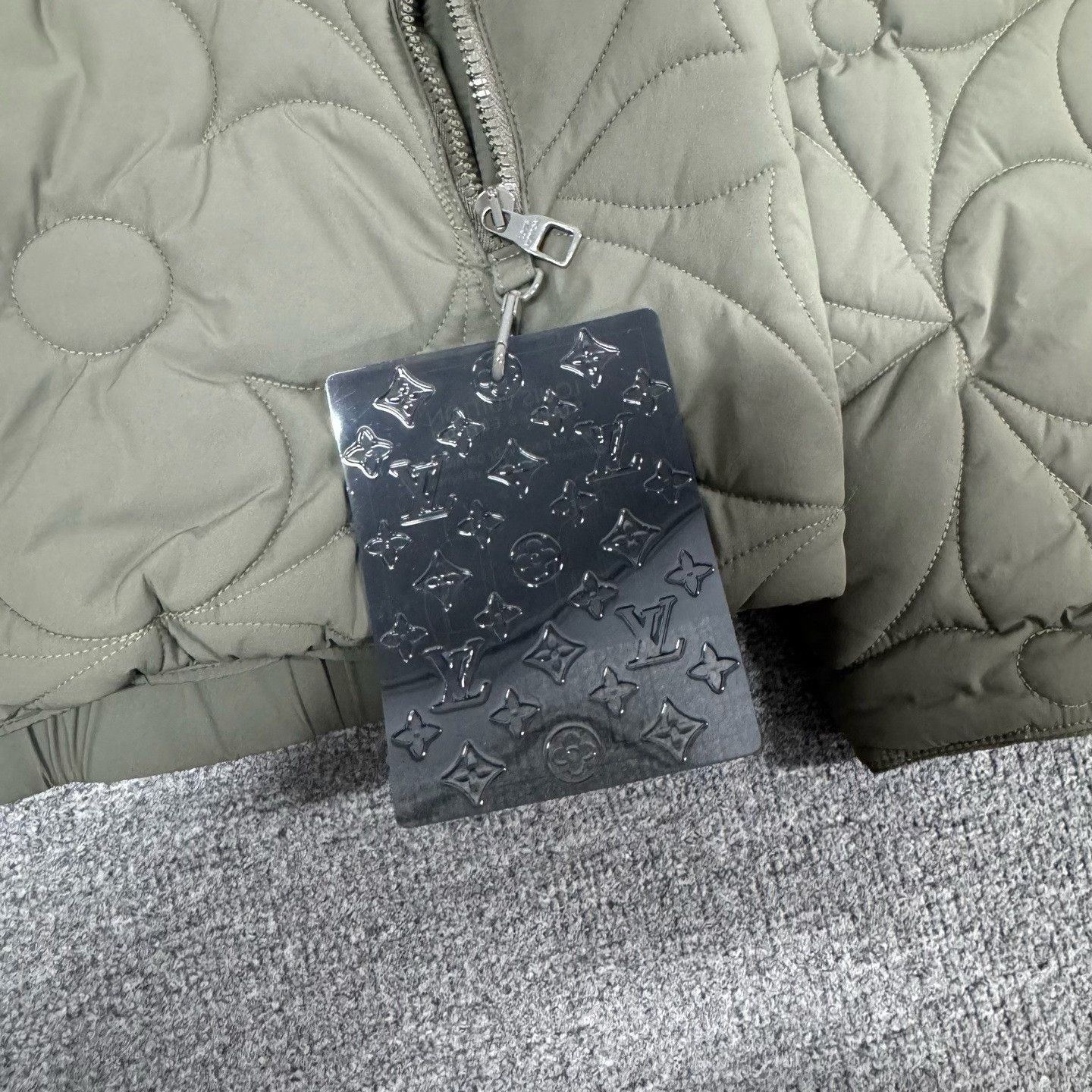 Louis Vuitton Louis Vuitton Military Green Monogram Quilted Jacket Size US M / EU 48-50 / 2 - 5 Thumbnail