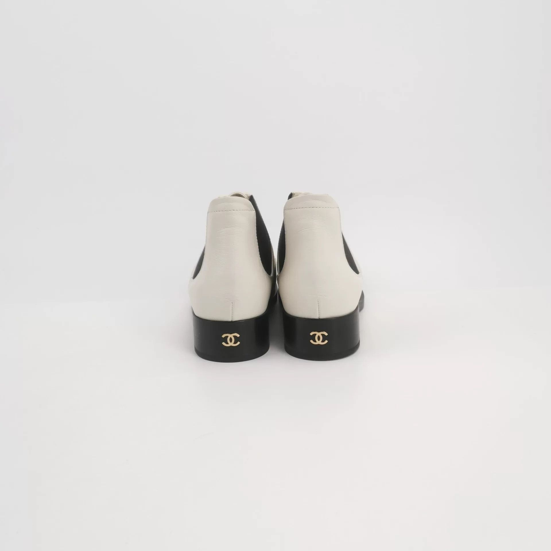 Chanel Chanel Black White Short Boots Size US 7.5 / IT 37.5 - 3 Thumbnail