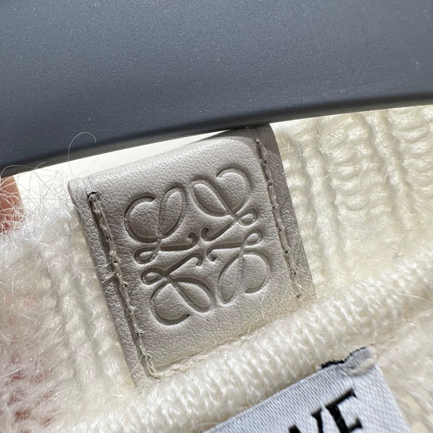 Loewe Loewe Milk White Mohair Lantern Sleeve Sweater Size XS / US 0-2 / IT 36-38 - 6 Thumbnail