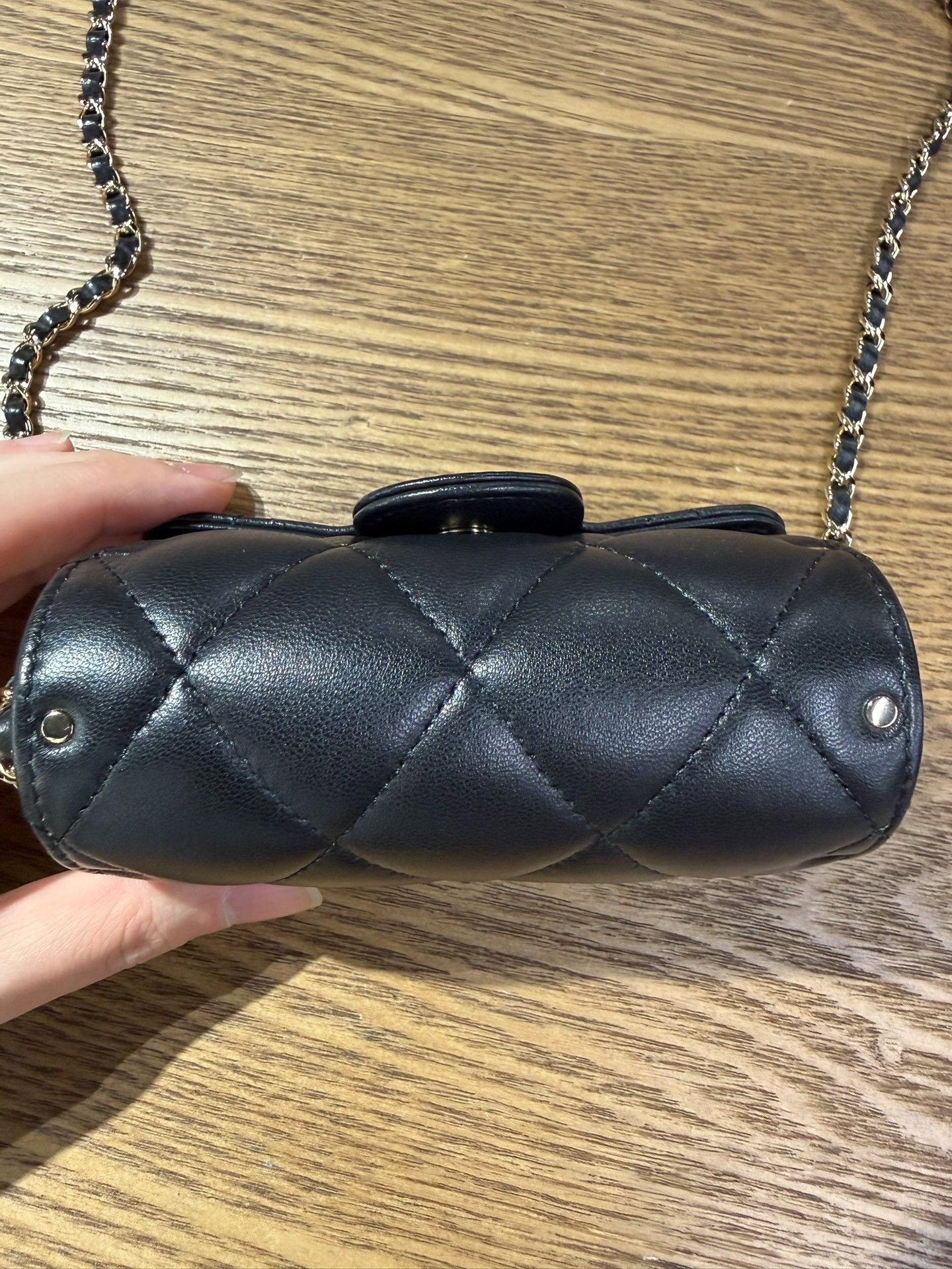 Chanel Chanel Black Quilted Mini Chain Bag Size ONE SIZE - 2 Thumbnail