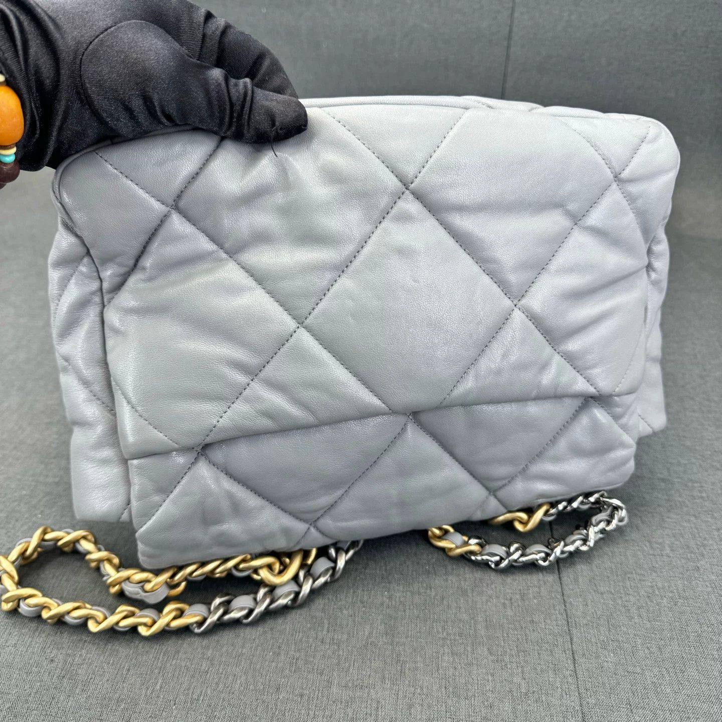 Chanel Chanel 19 Bag Haze Blue Medium Size ONE SIZE - 2 Thumbnail