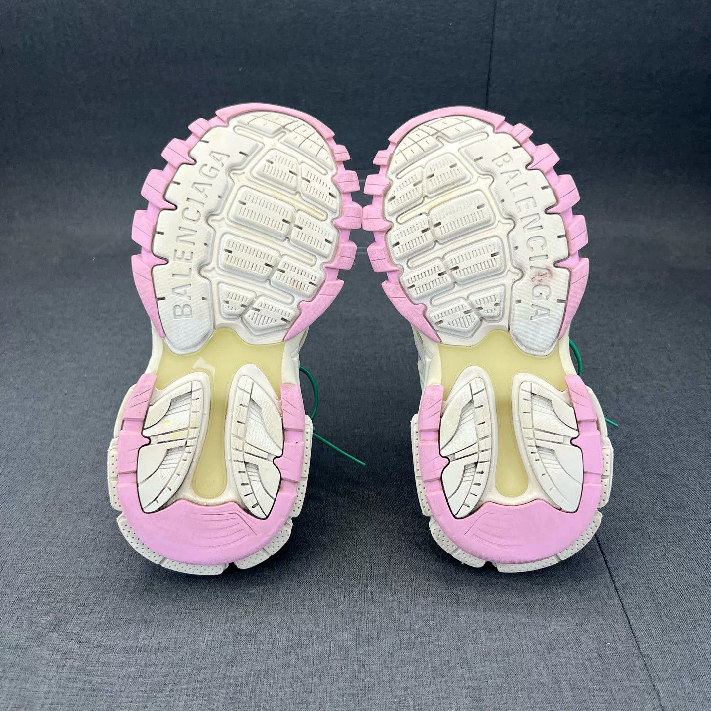 Balenciaga Balenciaga Track 2 White Pink Size 37 Size US 6 / IT 36 - 4 Thumbnail