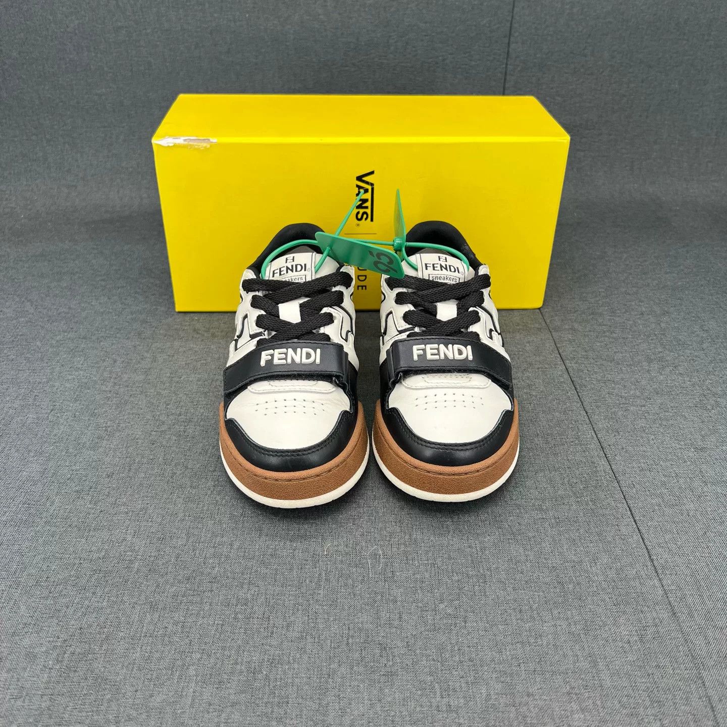 Fendi Fendi Match Black White Beige Sneakers Size US 4.5 / IT 34.5 - 2 Thumbnail