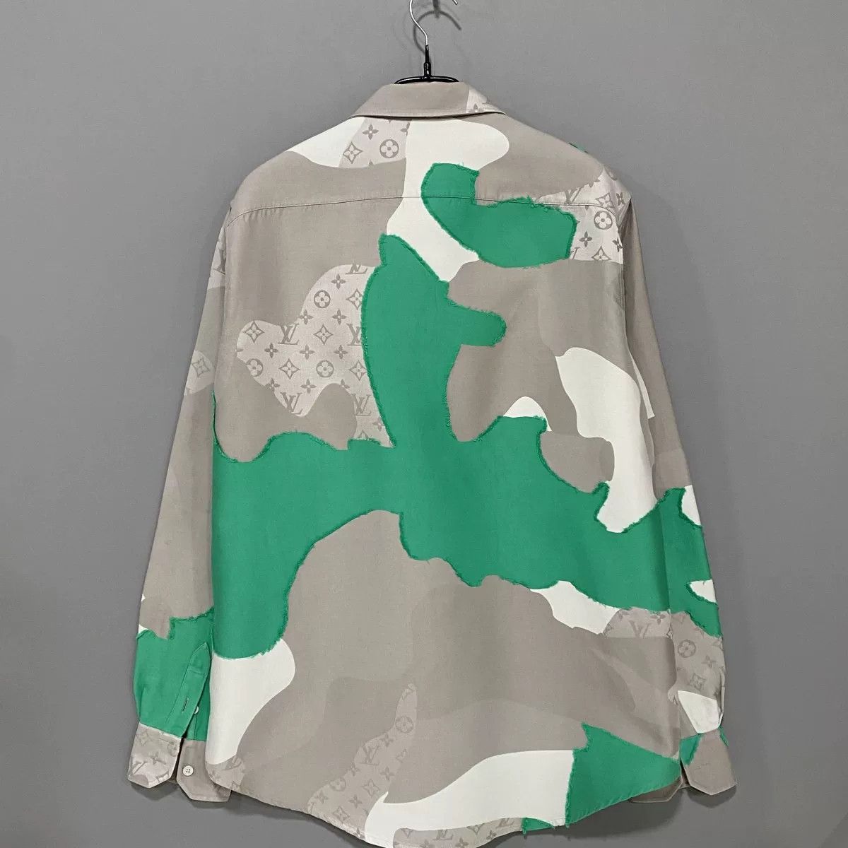 Louis Vuitton Louis Vuitton Monogram Face Spliced Shirt Size US M / EU 48-50 / 2 - 3 Thumbnail