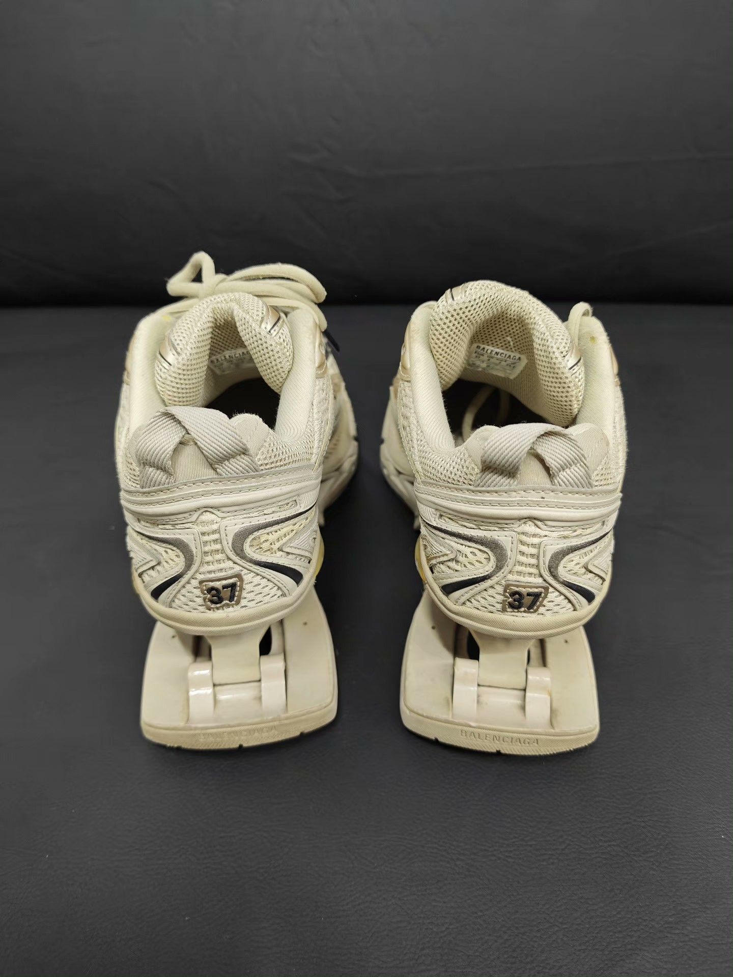 Balenciaga Khaki Balenciaga Sneakers Size 37 Size US 6 / IT 36 - 5 Thumbnail