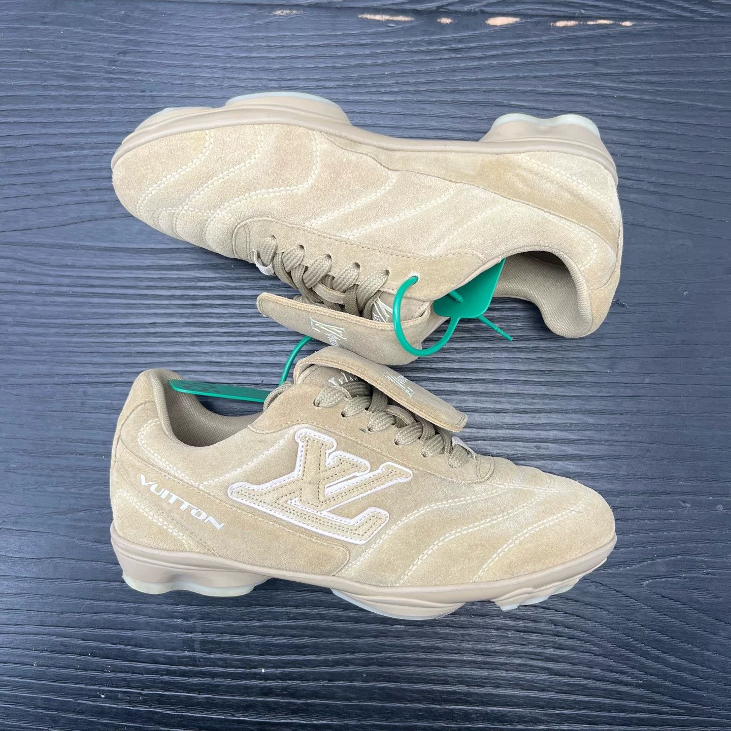 LV Footprint Soccer Brown Size 36