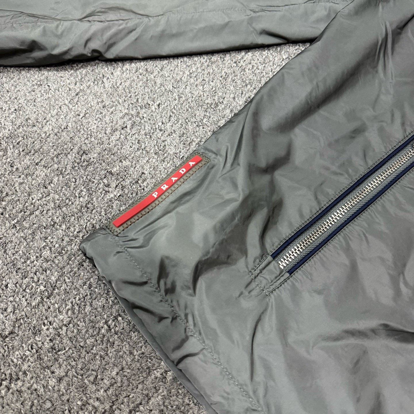 Prada Prada Gray Hidden Hood Zipper Jacket Size US L / EU 52-54 / 3 - 3 Thumbnail
