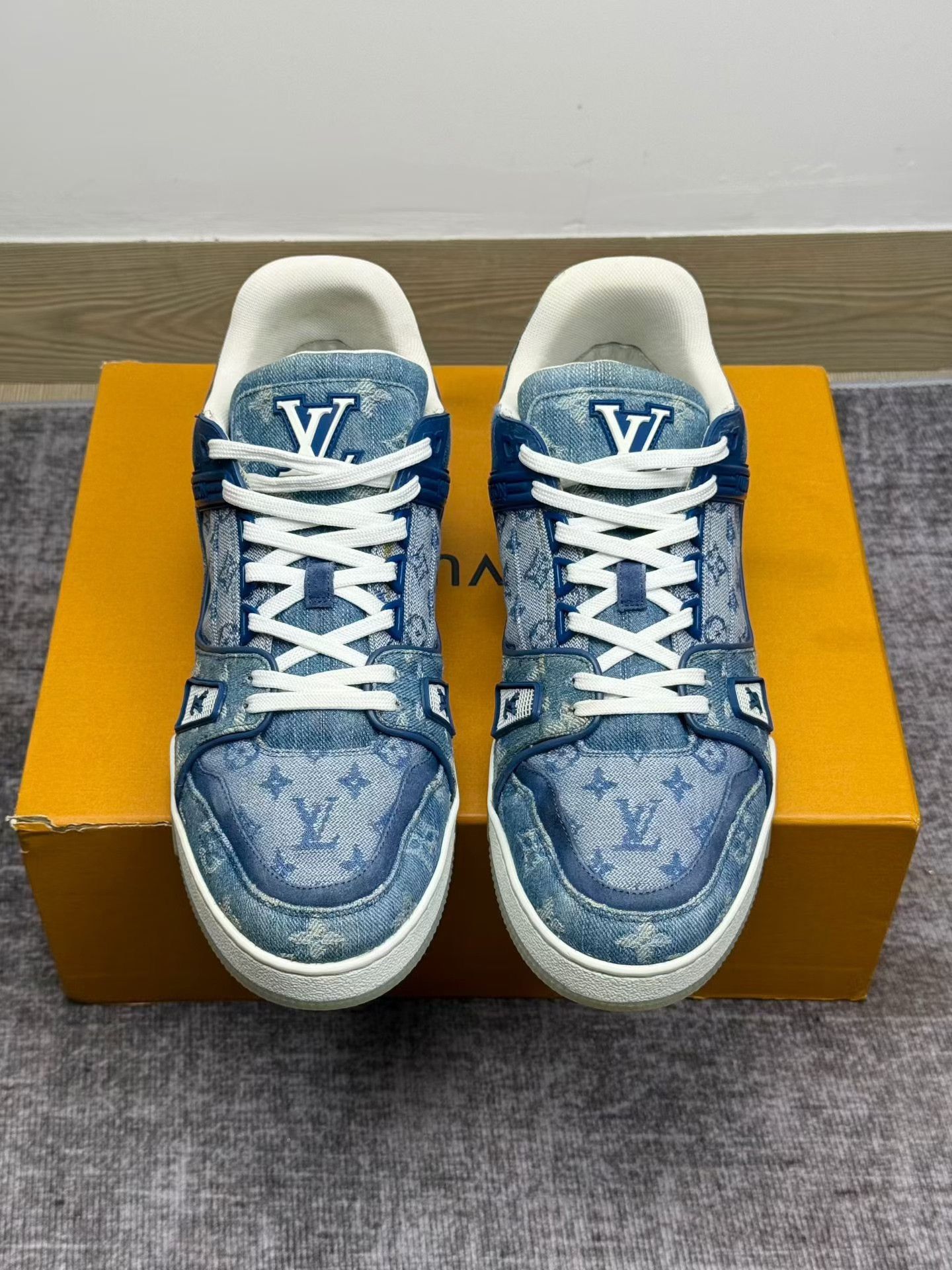 Louis Vuitton Louis Vuitton LV Trainer Blue Sneakers Size US 8 / EU 41 - 4 Thumbnail