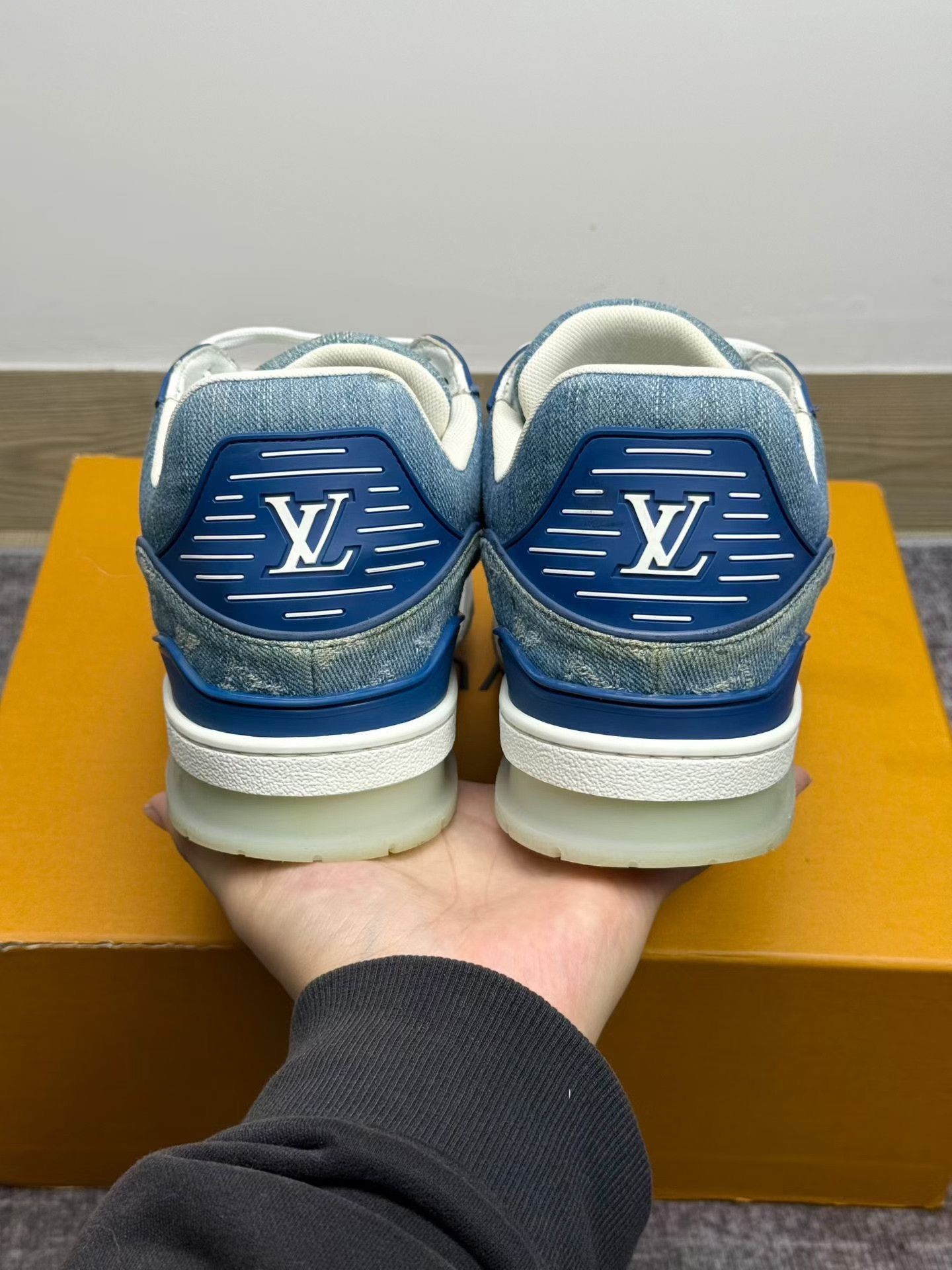 Louis Vuitton Louis Vuitton LV Trainer Blue Sneakers Size US 8 / EU 41 - 5 Thumbnail