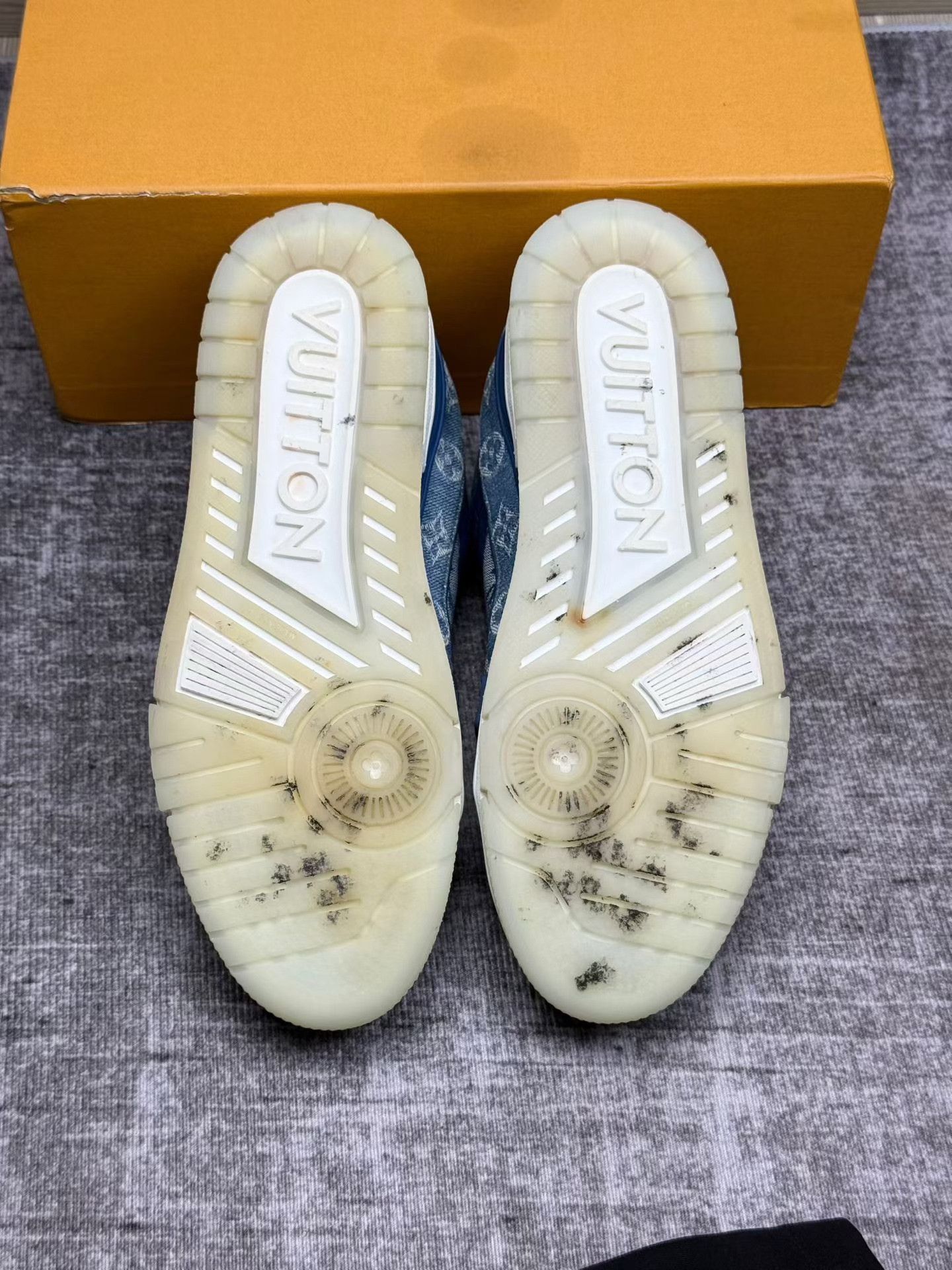 Louis Vuitton Louis Vuitton LV Trainer Blue Sneakers Size US 8 / EU 41 - 6 Thumbnail
