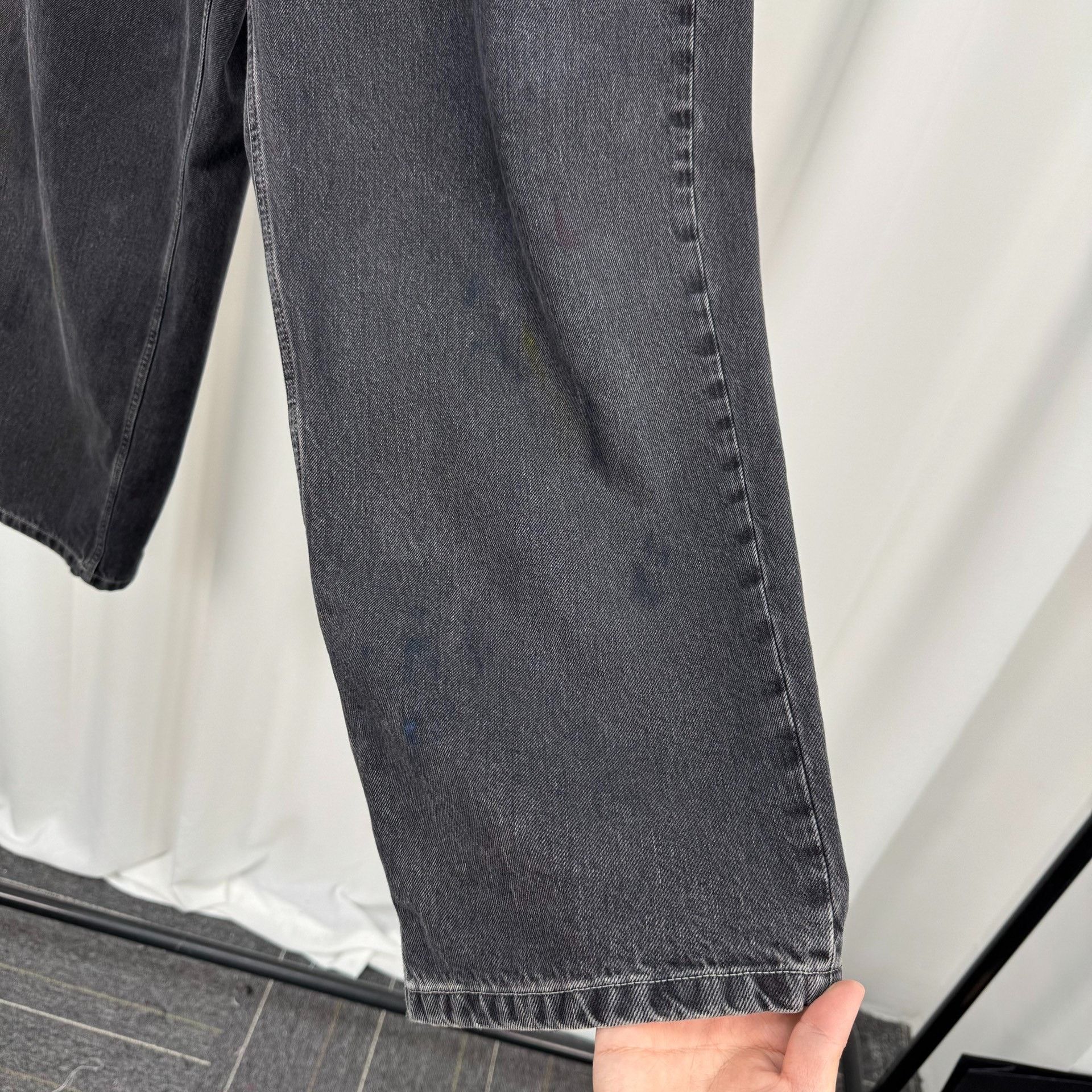 Maison Margiela Maison Margiela Ink-Splashed Washed Jeans Size US 29 - 4 Thumbnail