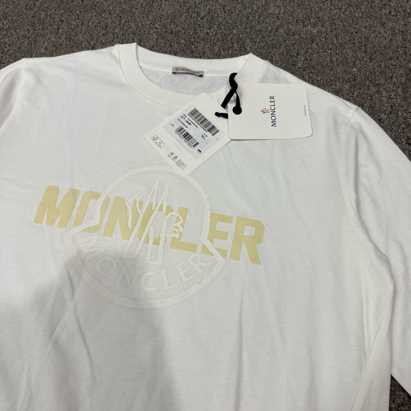 Moncler Moncler White Chest Logo Sweatshirt Size US L / EU 52-54 / 3 - 3 Thumbnail