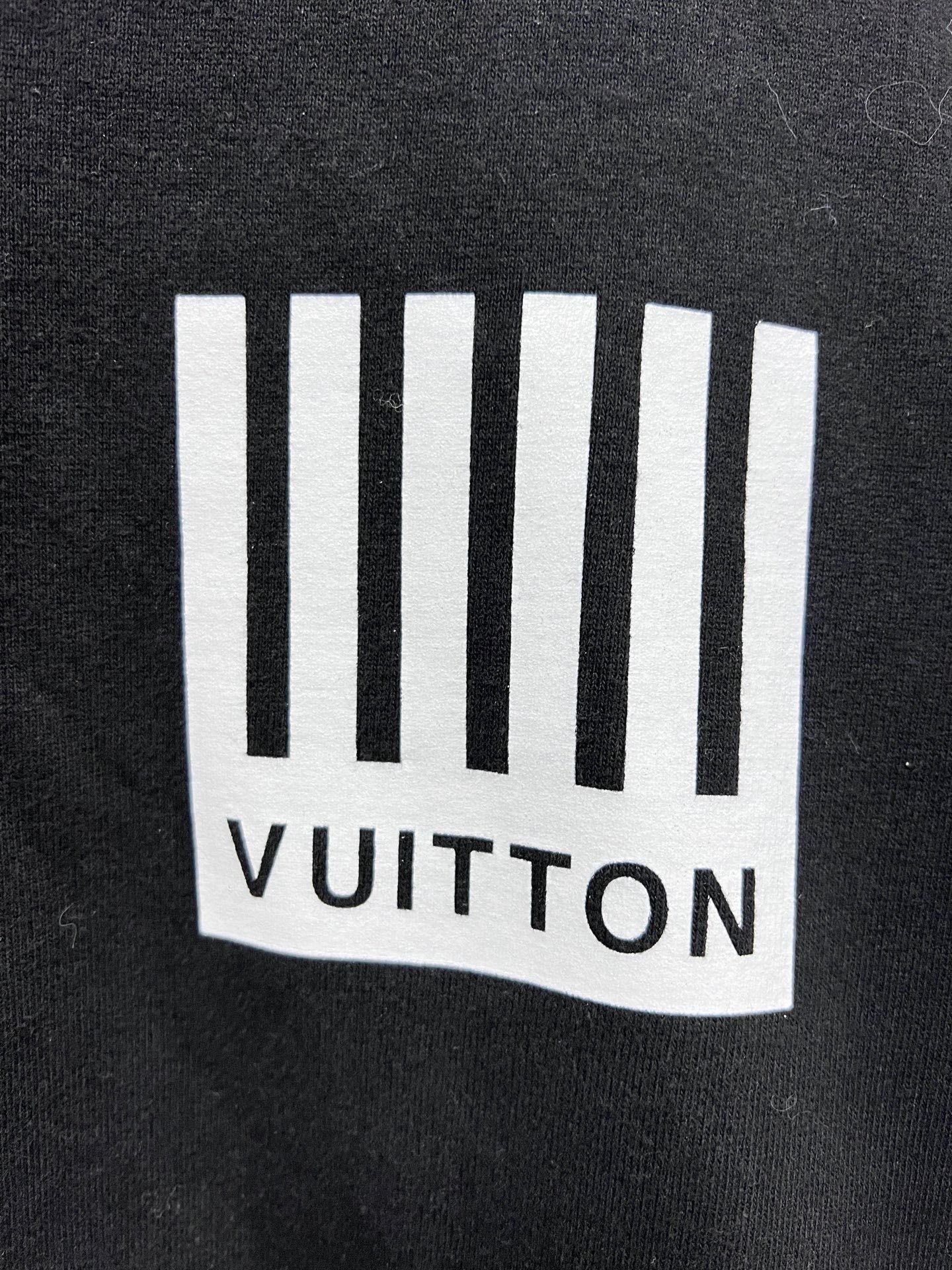 Louis Vuitton Louis Vuitton Piano Keyboard Short-Sleeve T-Shirt Size US L / EU 52-54 / 3 - 3 Thumbnail