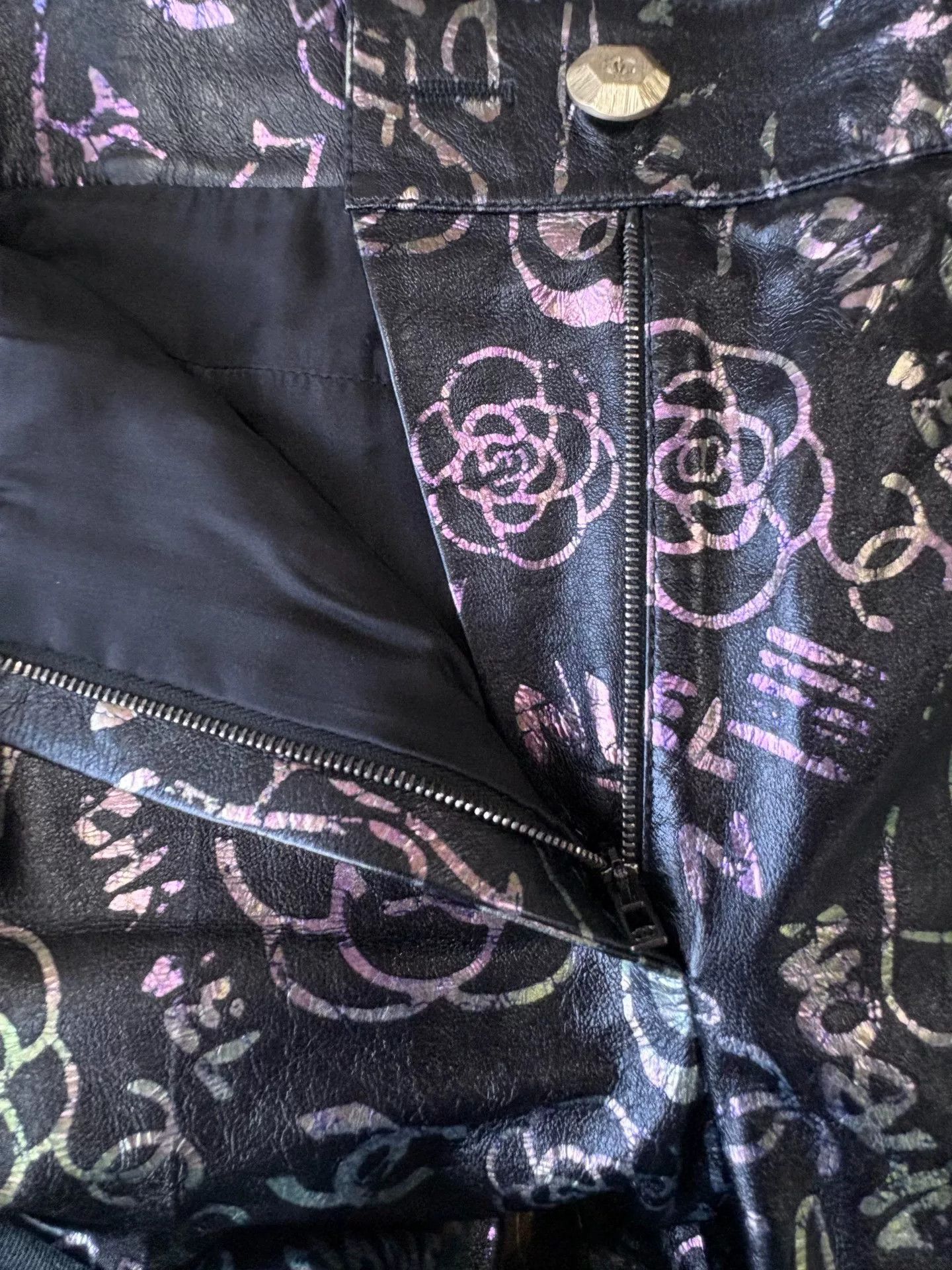Chanel Chanel Neon Graffiti Camellia Leather Pants Size 38" / US 16 / IT 52 - 5 Thumbnail