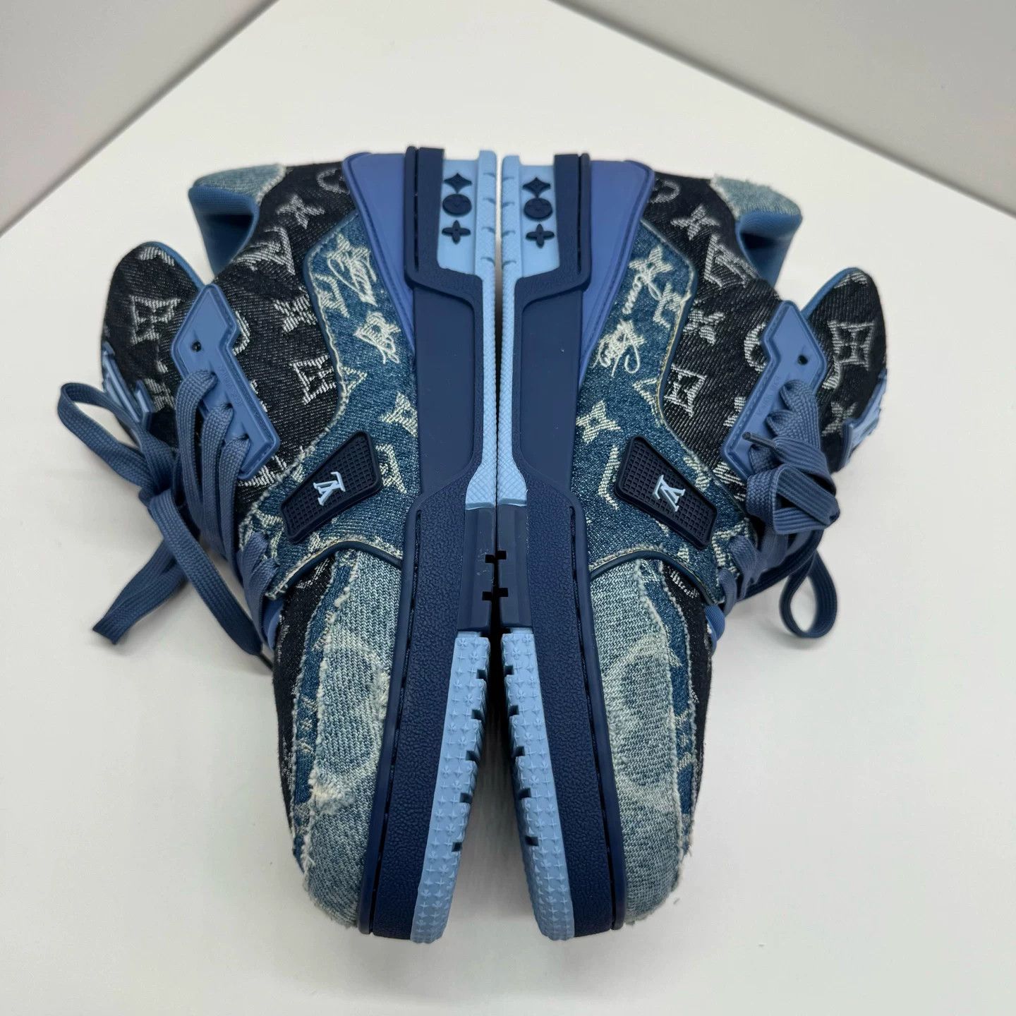 Louis Vuitton Louis Vuitton Denim Low-Top Sneakers Size US 9 / EU 42 - 4 Thumbnail