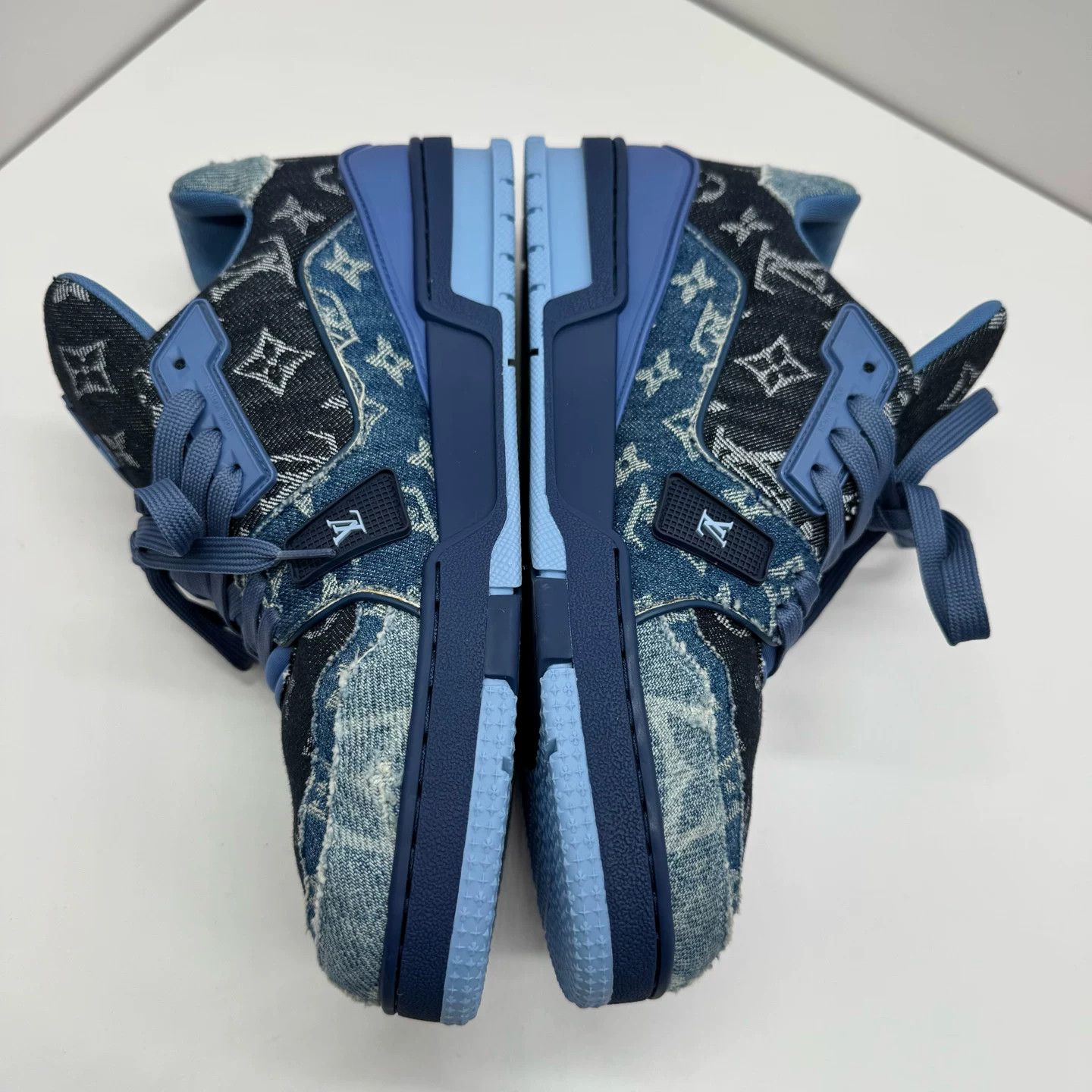 Louis Vuitton Louis Vuitton Denim Low-Top Sneakers Size US 9 / EU 42 - 3 Thumbnail