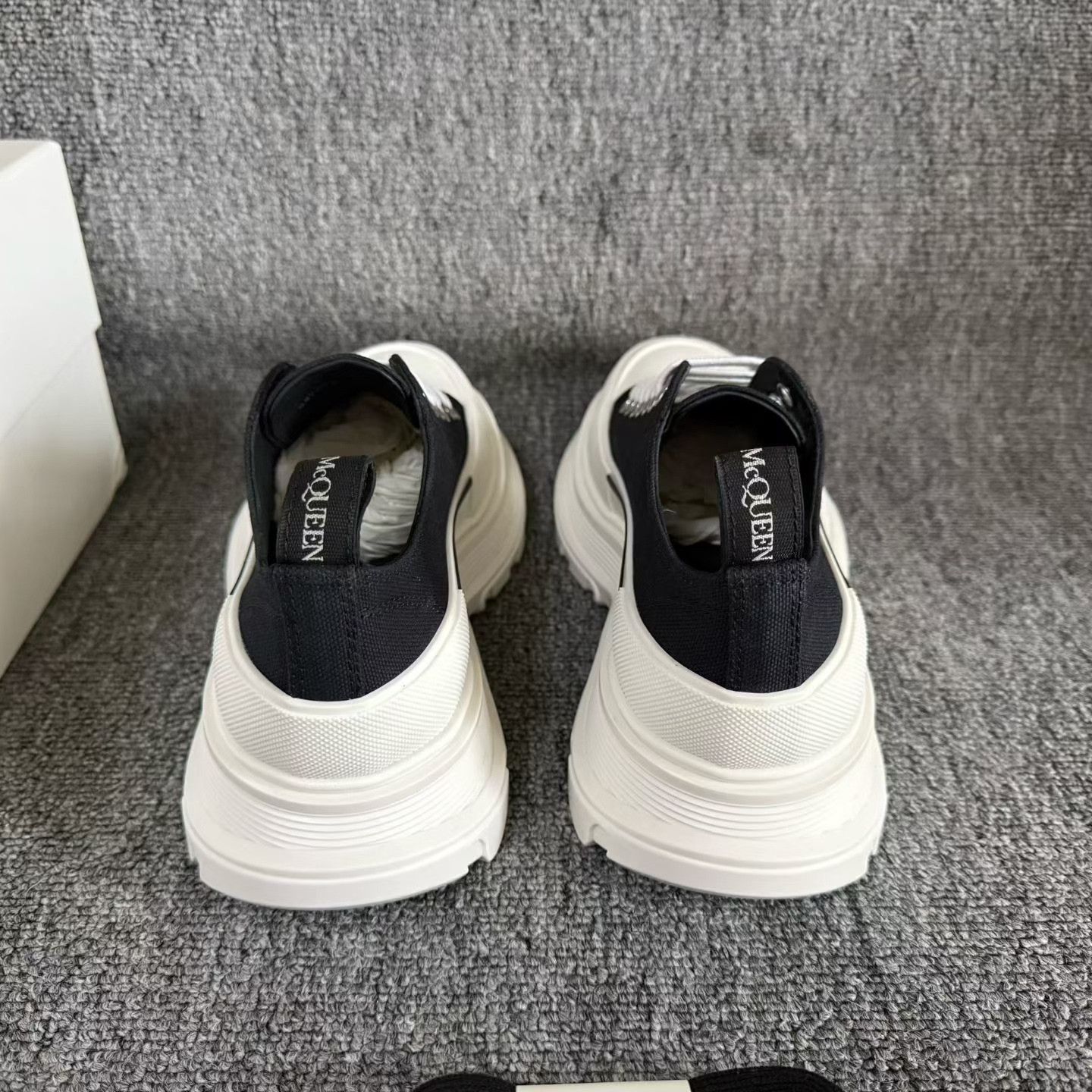 Alexander McQueen Alexander McQueen Thick-Soled Canvas Shoes Size US 6 / IT 36 - 5 Thumbnail