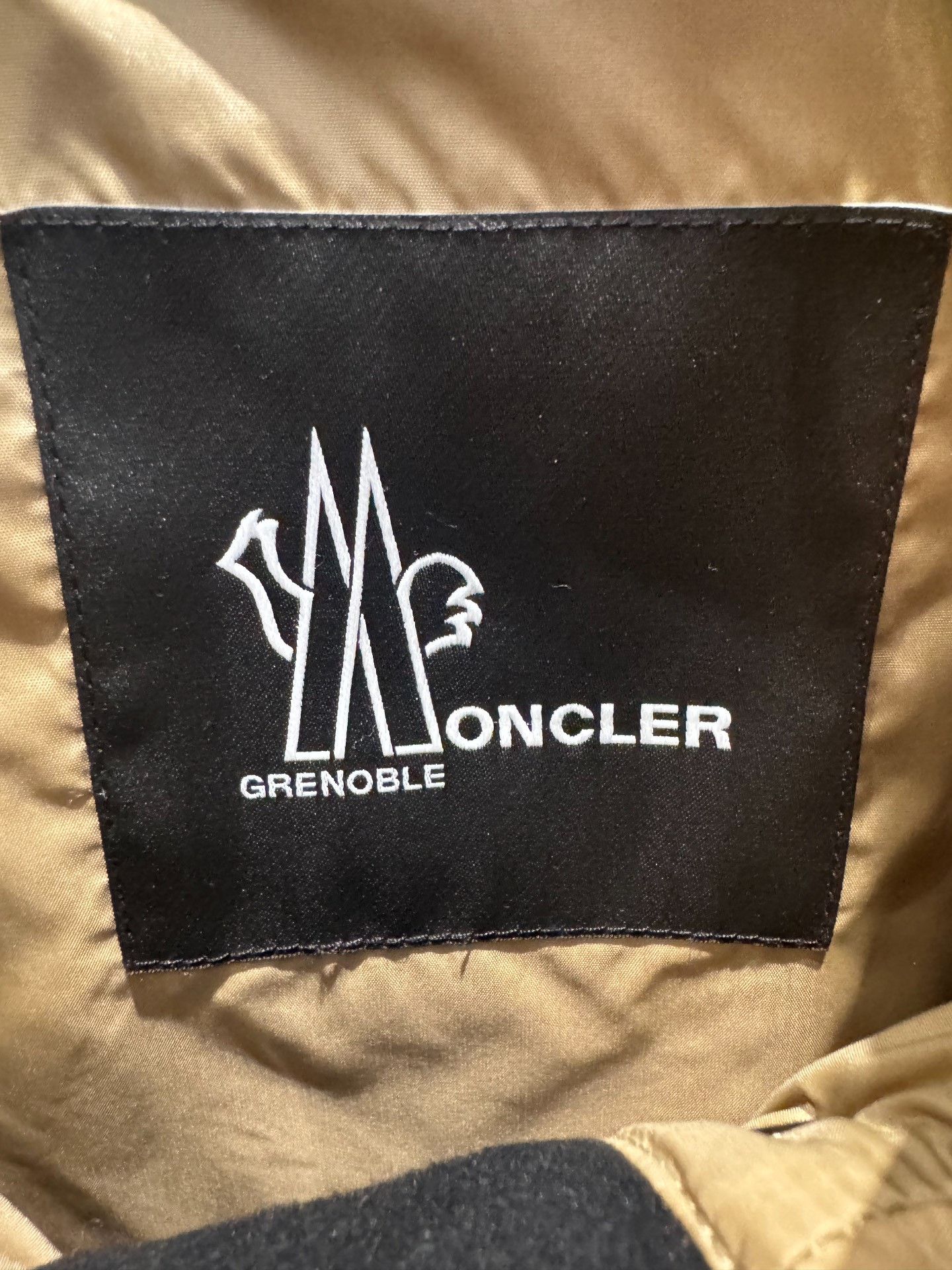 Moncler Moncler Grenoble Mid-Length Coat Size XS / US 0-2 / IT 36-38 - 2 Thumbnail