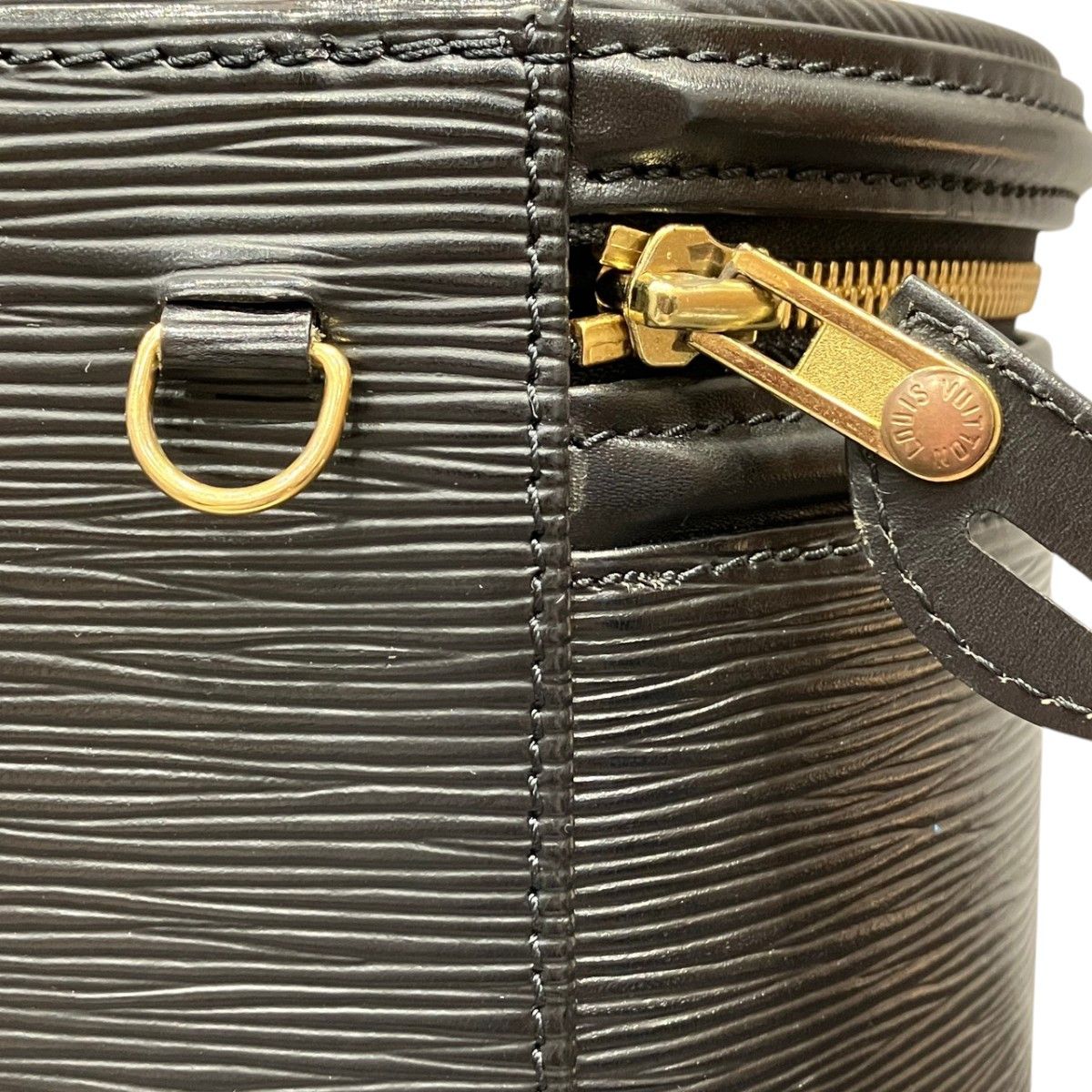 Louis Vuitton Louis Vuitton Louis Vuitton Cannes Epi Handbag Leather Vanity Bag M48032 DUTY FREE for USA Size ONE SIZE - 10 Thumbnail