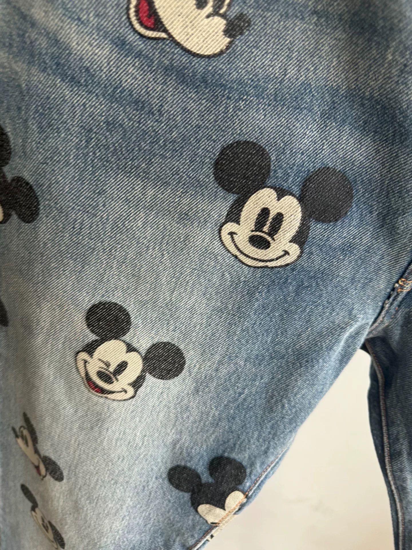 Levi's Levi's Disney Mickey Collaboration Jeans Size US 32 / EU 48 - 6 Thumbnail