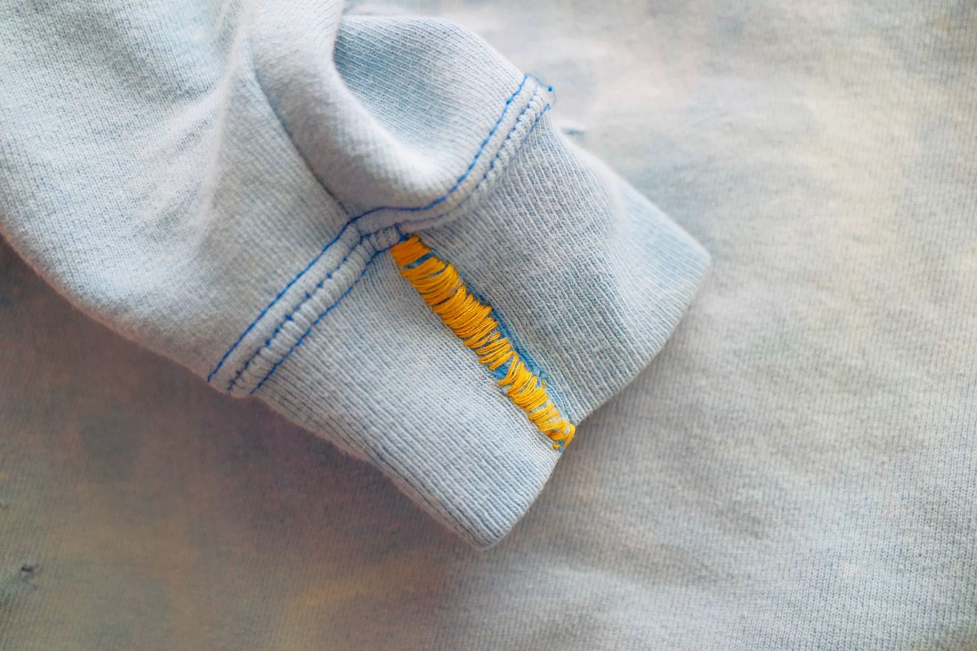 Champion Champion Vintage US Boro Washed Distressed Sweatshirt Size US M / EU 48-50 / 2 - 4 Thumbnail