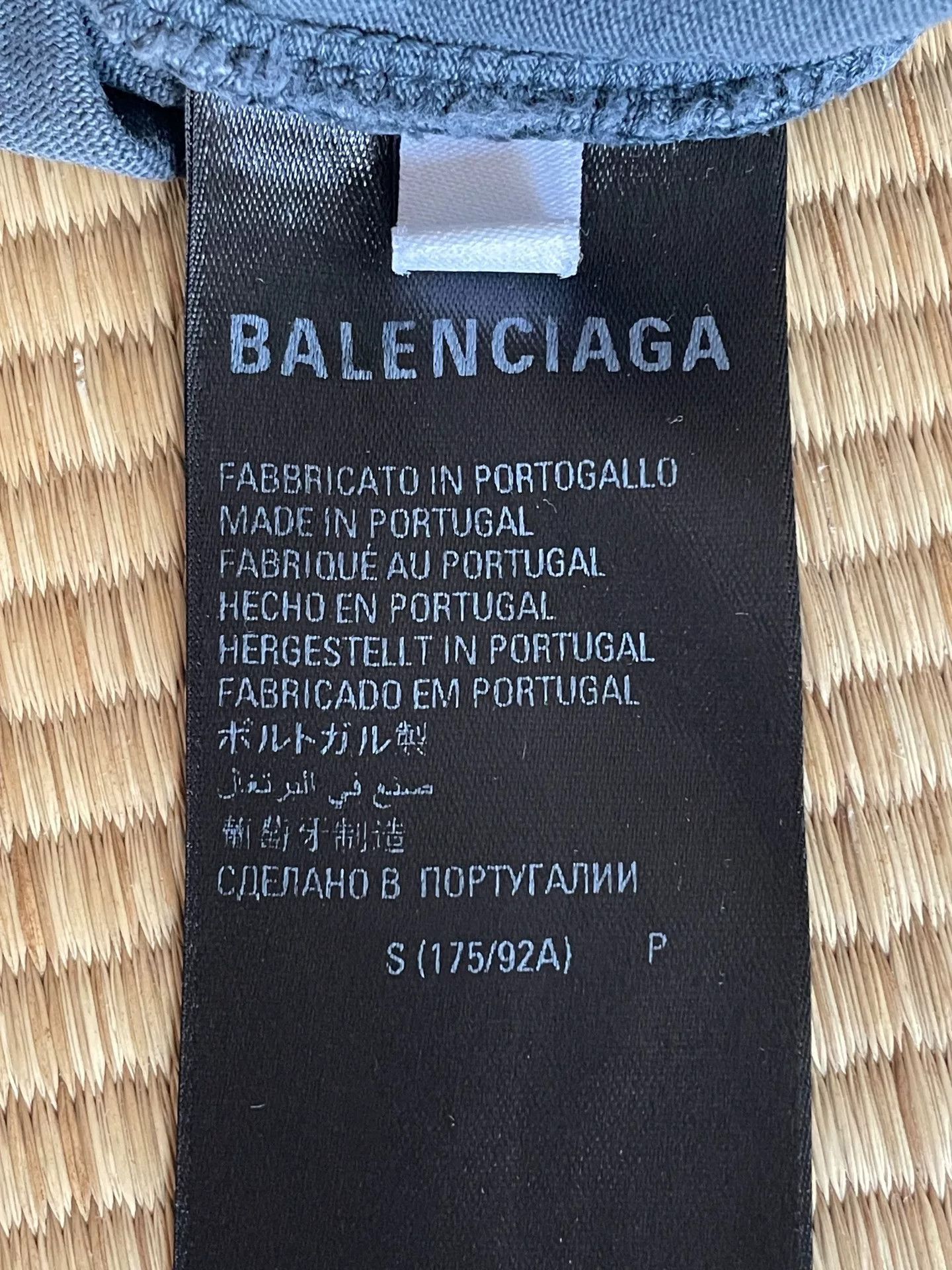Balenciaga Balenciaga SS23 Solid Crewneck Short-Sleeve T-Shirt Size US S / EU 44-46 / 1 - 5 Thumbnail