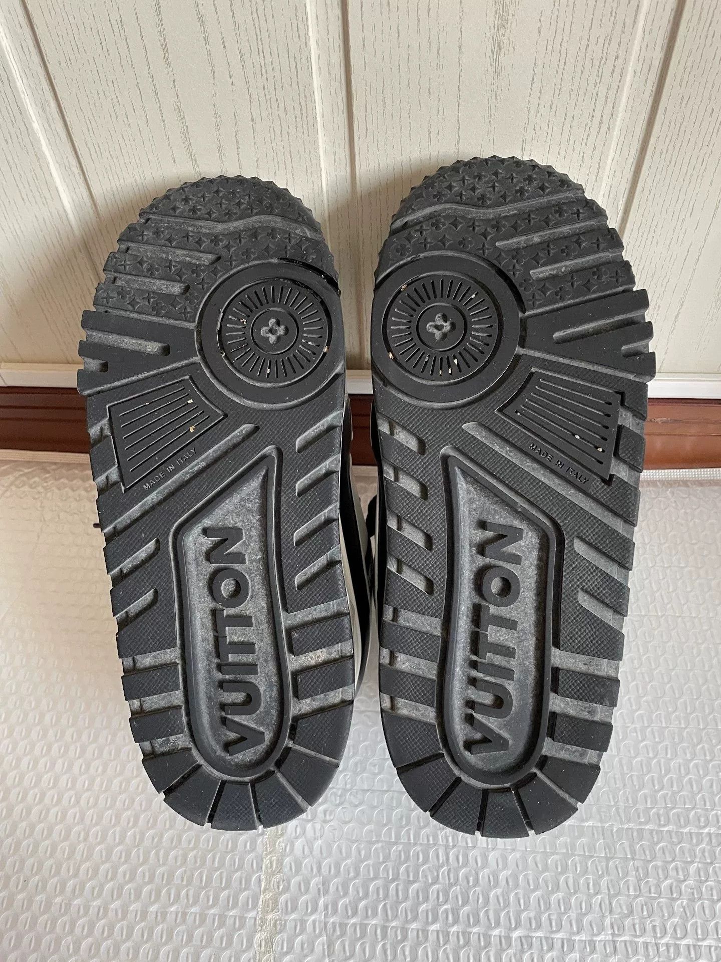 Louis Vuitton Louis Vuitton Trainer Sneakers Size US 8 / EU 41 - 4 Thumbnail