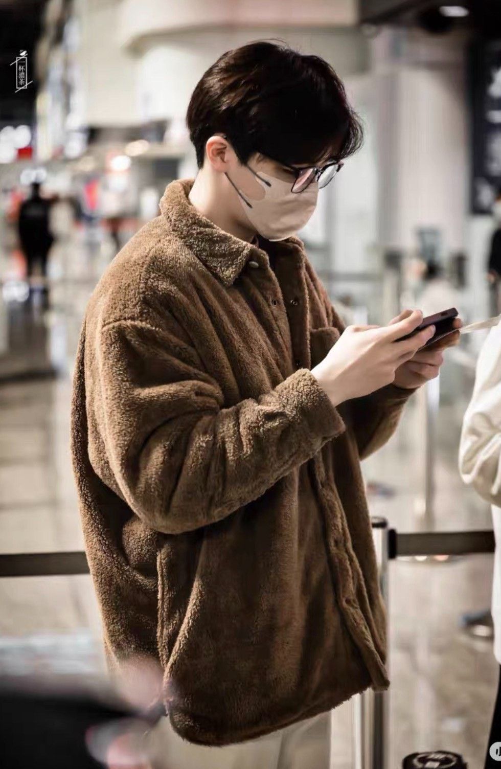 Acne Studios Acne Studios Teddy Coat Size US S / EU 44-46 / 1 - 7 Thumbnail