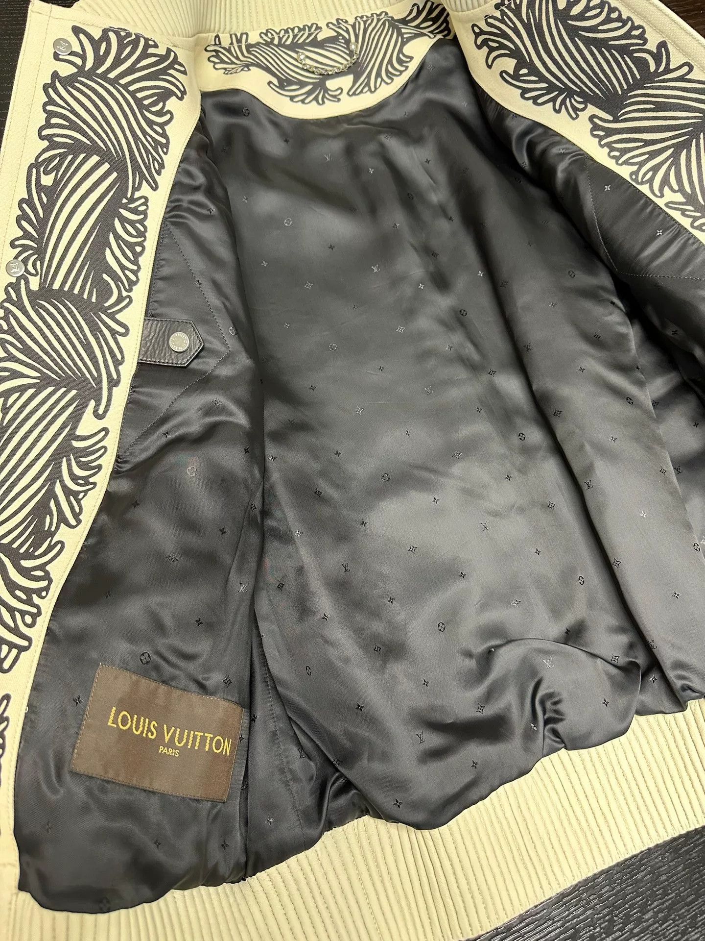 Louis Vuitton Louis Vuitton Christopher Nemeth Collaboration Jacket Size US S / EU 44-46 / 1 - 6 Thumbnail