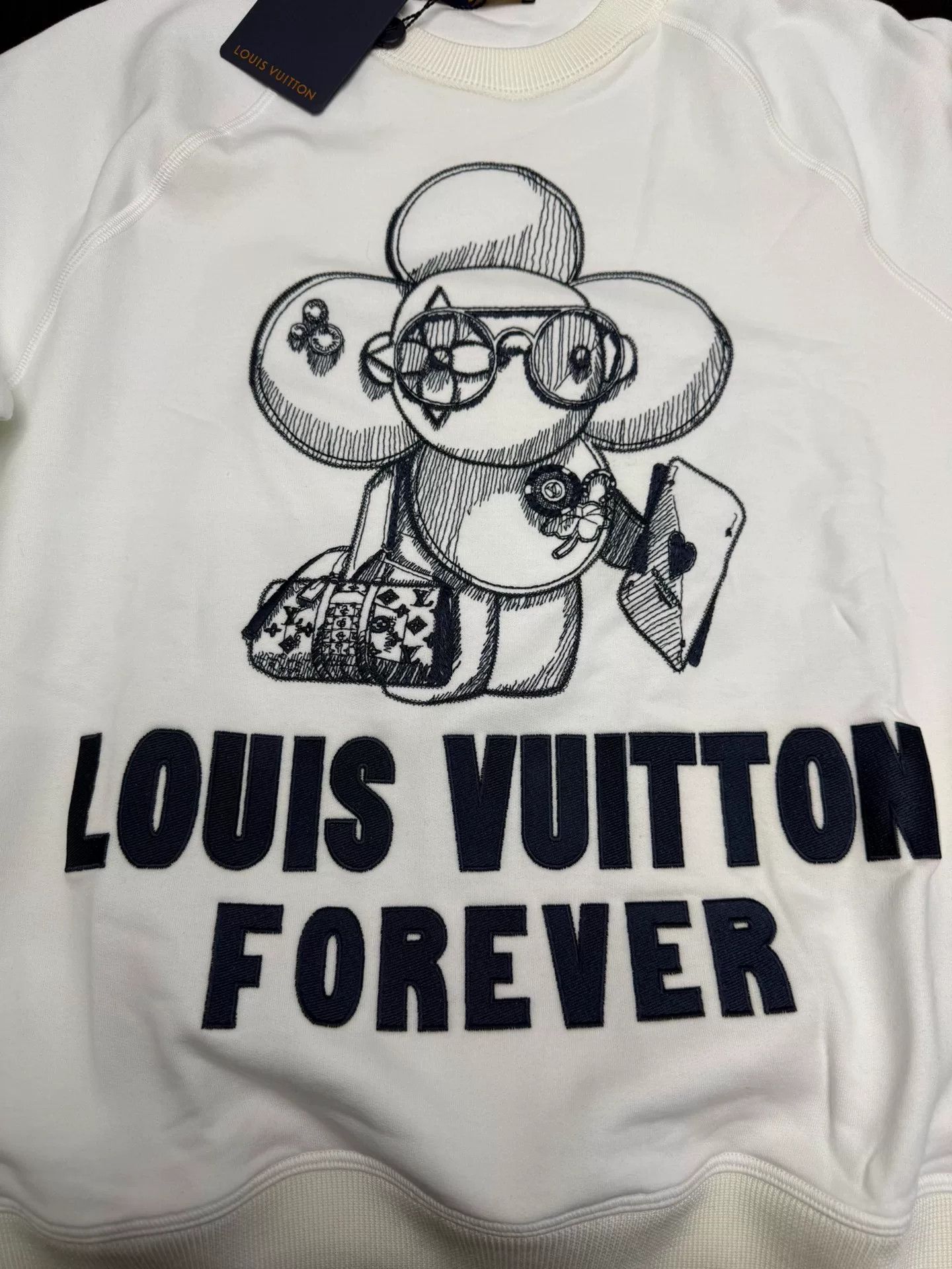 Louis Vuitton Louis Vuitton Sunflower Embroidered Sweatshirt Size US L / EU 52-54 / 3 - 4 Thumbnail