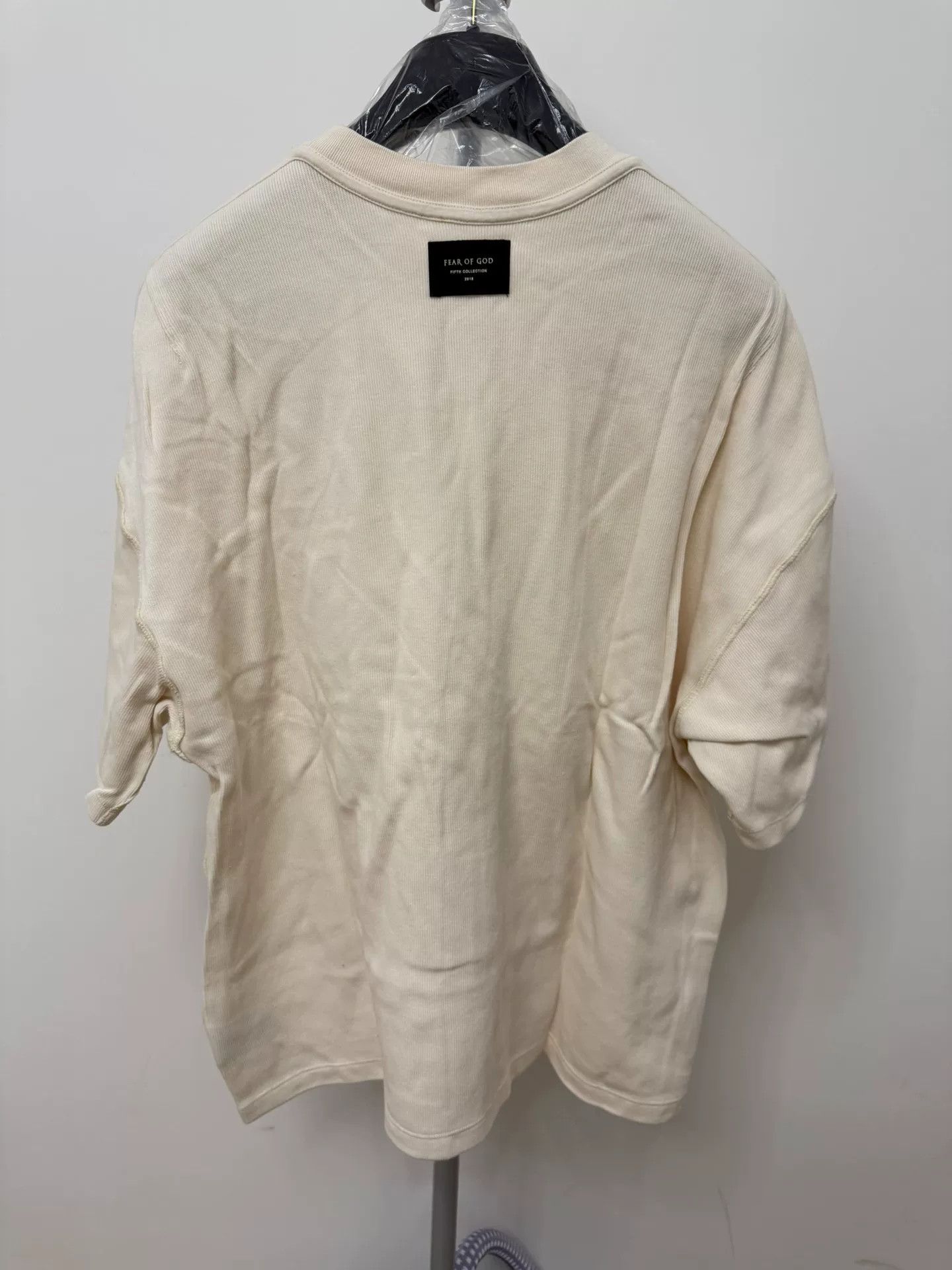 Fear of God Fear of God FOG Inside Out Short Sleeve T-Shirt Size US S / EU 44-46 / 1 - 2 Thumbnail
