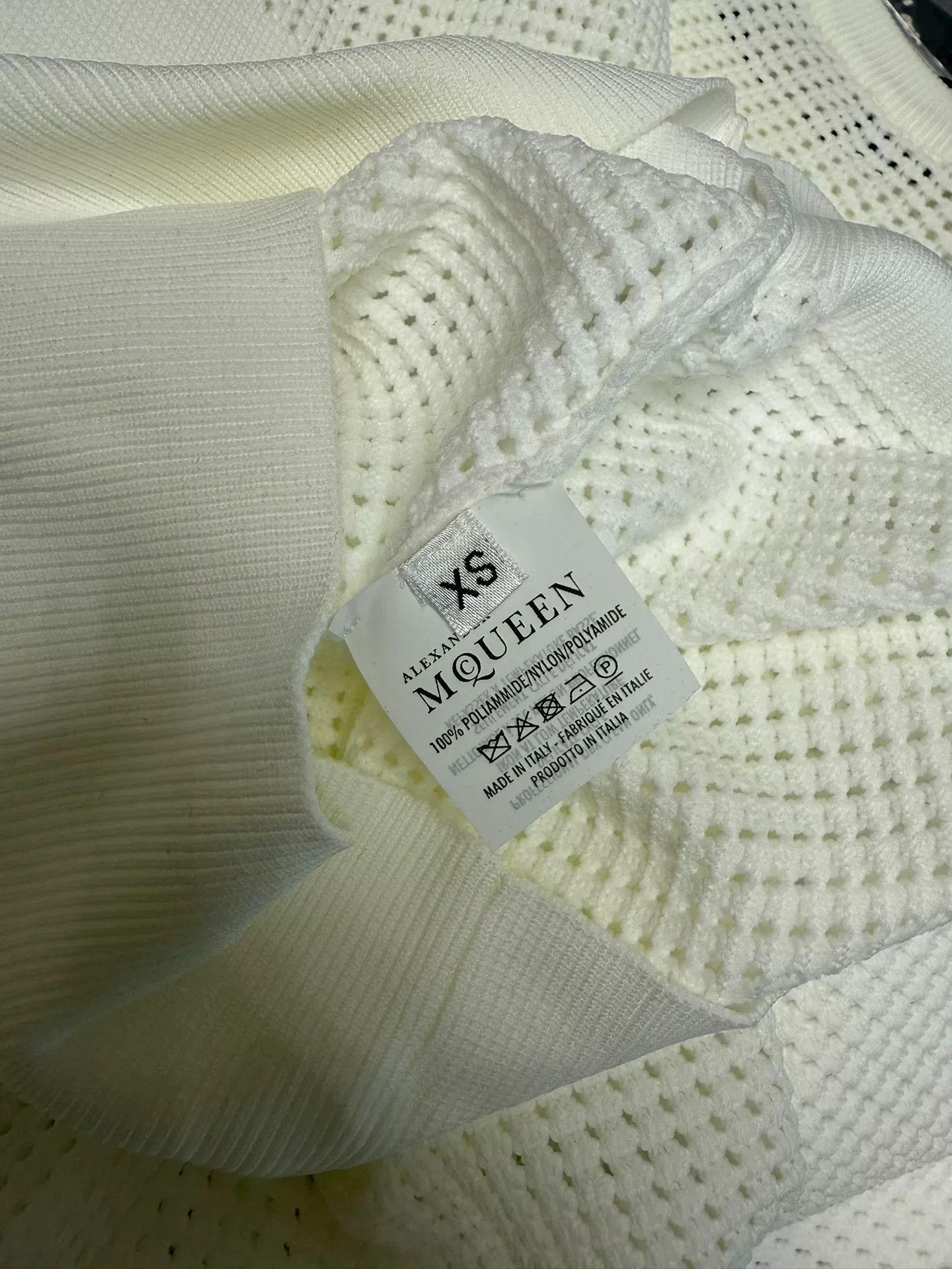 Alexander McQueen Alexander McQueen Openwork Knit Pullover Size XS / US 0-2 / IT 36-38 - 8 Thumbnail