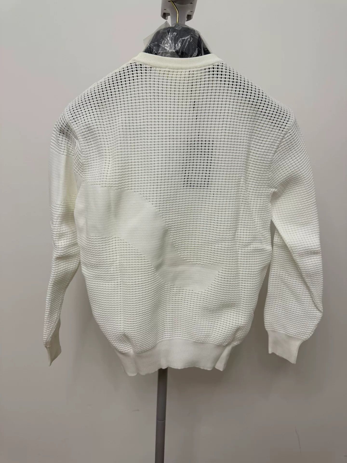 Alexander McQueen Alexander McQueen Openwork Knit Pullover Size XS / US 0-2 / IT 36-38 - 2 Thumbnail