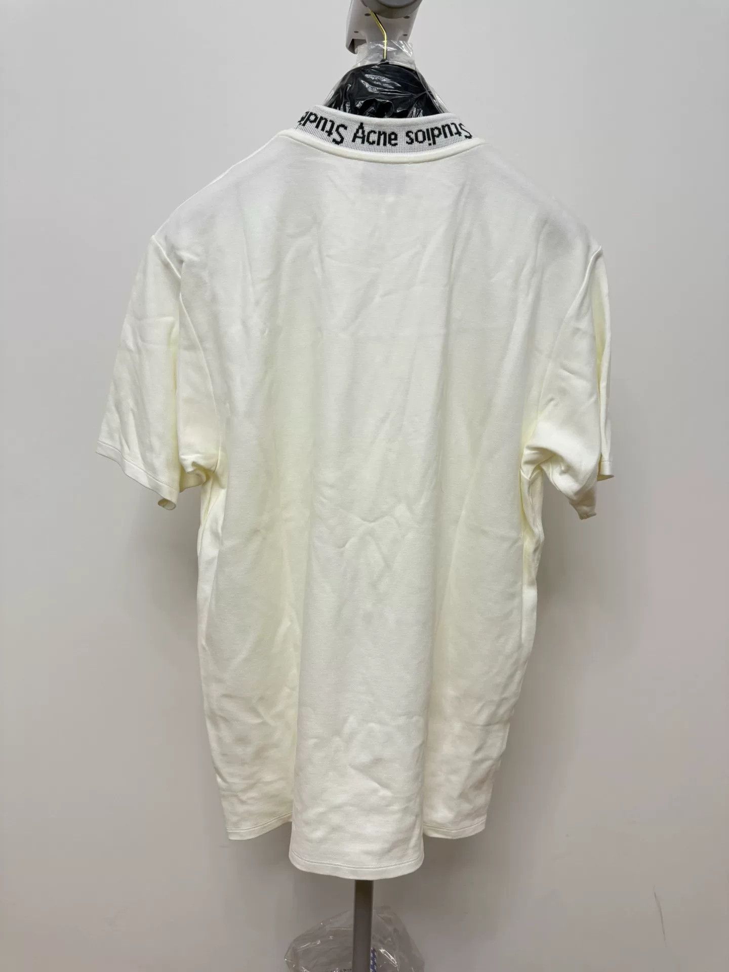 Acne Studios Acne Studios Letter Neck Short Sleeve T-Shirt XL Size US XL / EU 56 / 4 - 2 Thumbnail
